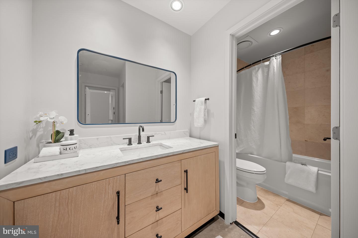 1530 KEY BLVD #125, ARLINGTON, Virginia 22209, 1 Bedroom Bedrooms, ,1 BathroomBathrooms,Residential,For sale,1530 KEY BLVD #125,VAAR2064180 MLS # VAAR2064180 1530 KEY BLVD #125, ARLINGTON, Virginia 22209, 1 Bedroom Bedrooms, ,1 BathroomBathrooms,Residential,For sale,1530 KEY BLVD #125,VAAR2064180 MLS # VAAR2064180