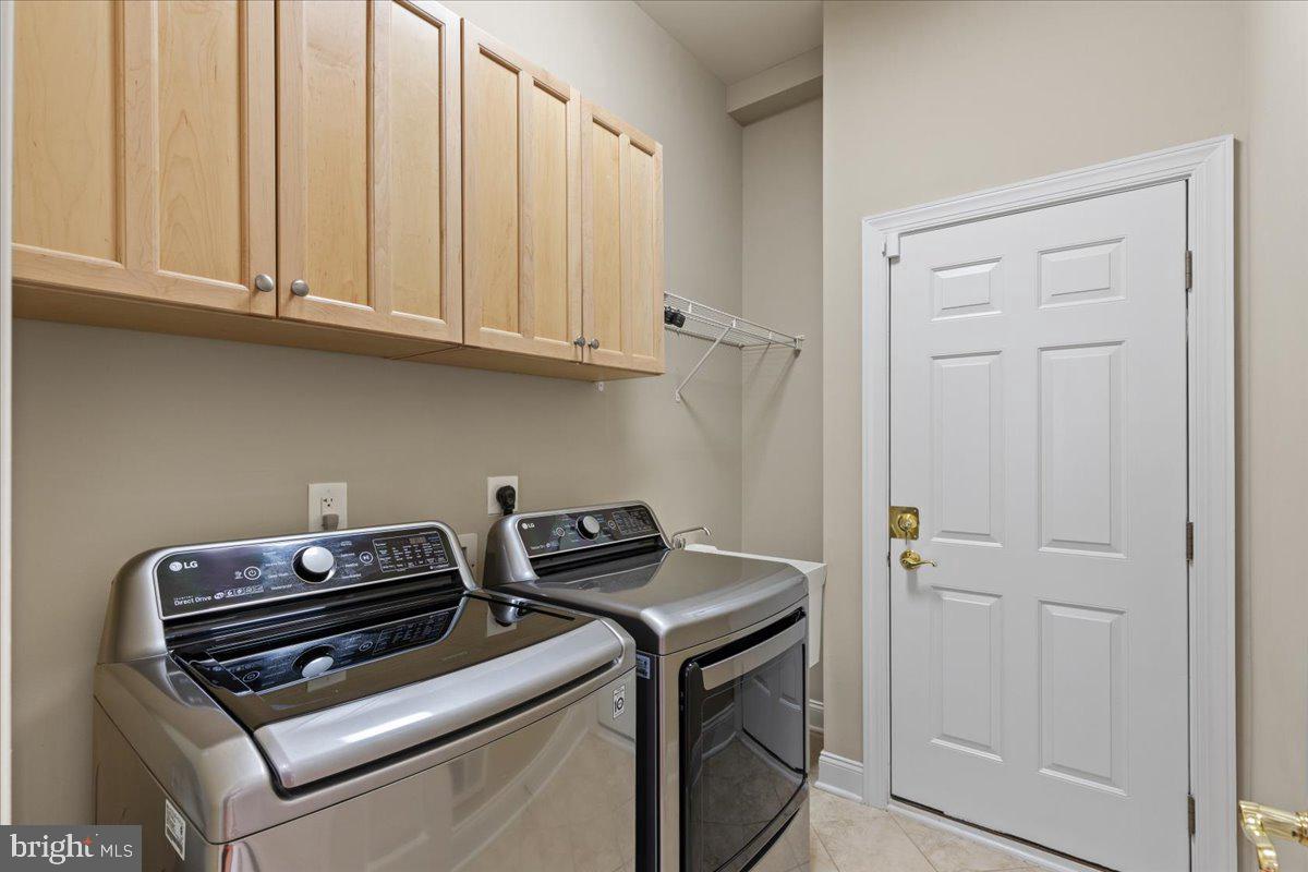 5320 TREVINO DR, HAYMARKET, Virginia 20169, 4 Bedrooms Bedrooms, 13 Rooms Rooms,3 BathroomsBathrooms,Residential,For sale,5320 TREVINO DR,VAPW2104912 MLS # VAPW2104912