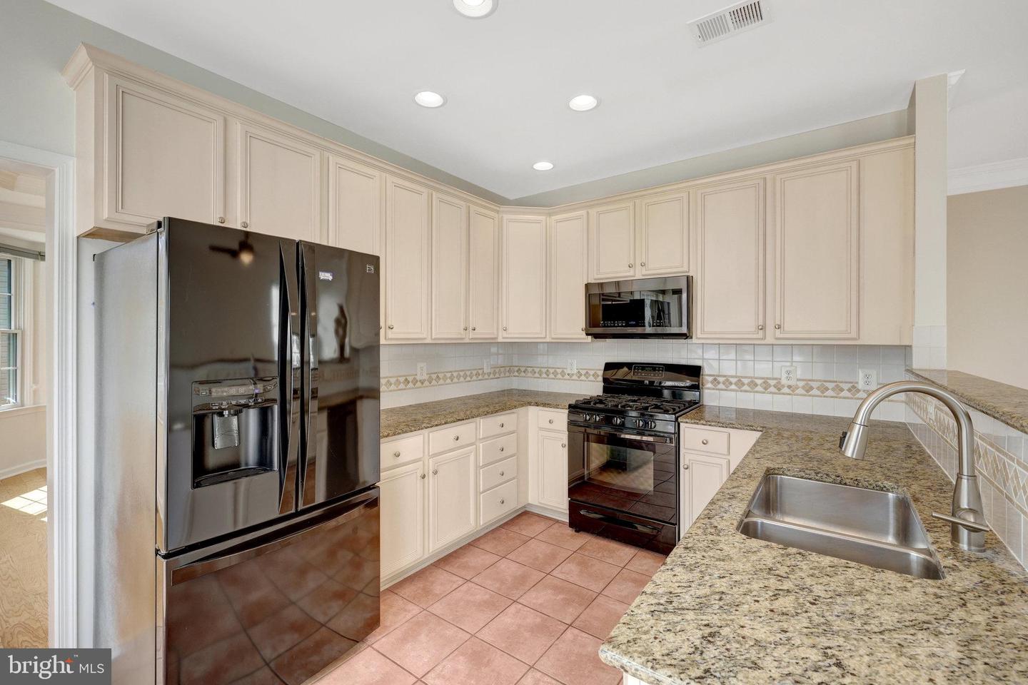 20250 MILLSTEAD DR, ASHBURN, Virginia 20147, 4 Bedrooms Bedrooms, ,3 BathroomsBathrooms,Residential,For sale,20250 MILLSTEAD DR,VALO2108322 MLS # VALO2108322