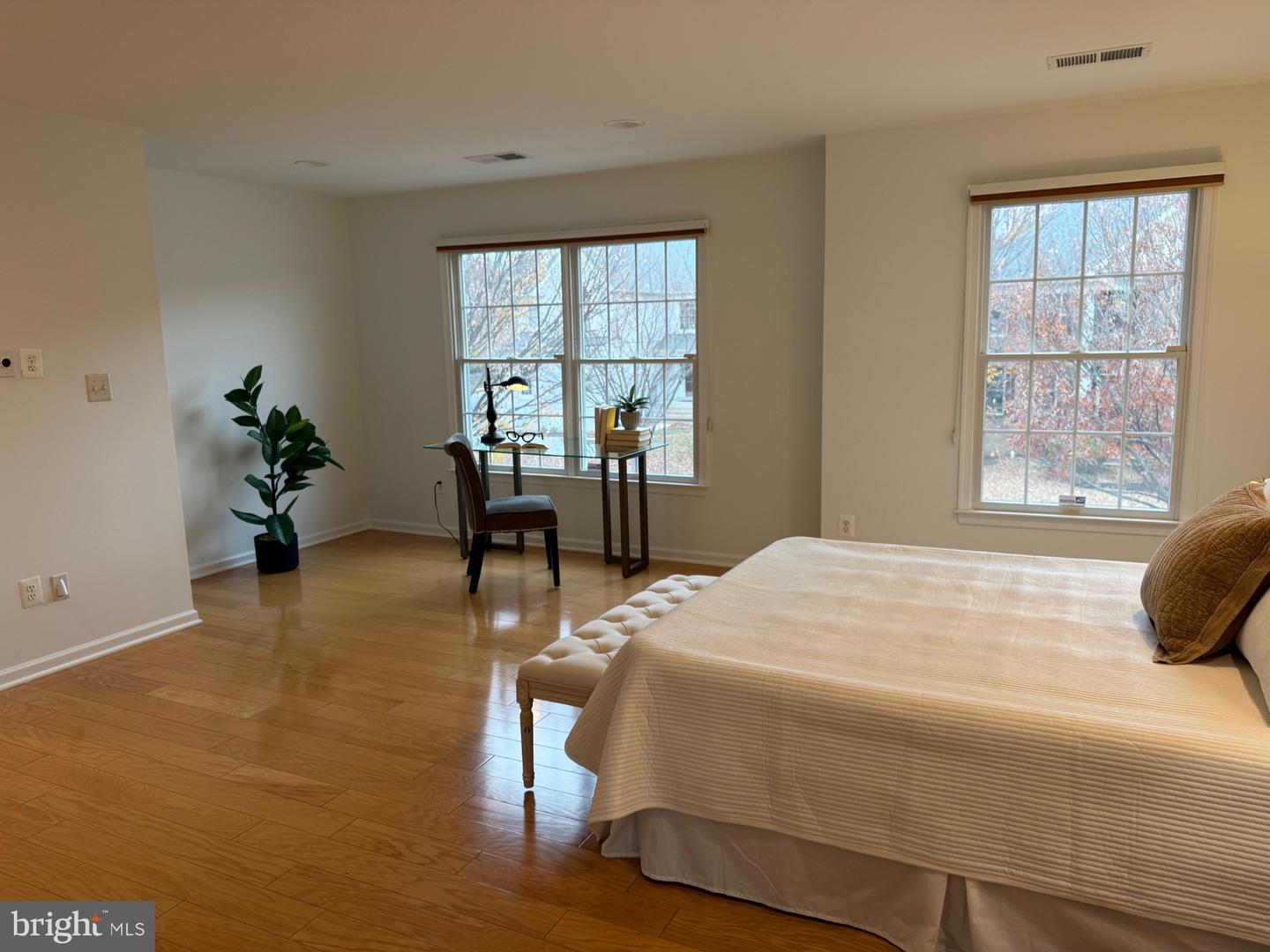 20250 MILLSTEAD DR, ASHBURN, Virginia 20147, 4 Bedrooms Bedrooms, ,3 BathroomsBathrooms,Residential,For sale,20250 MILLSTEAD DR,VALO2108322 MLS # VALO2108322