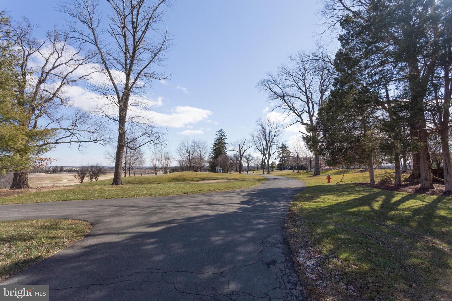 20250 MILLSTEAD DR, ASHBURN, Virginia 20147, 4 Bedrooms Bedrooms, ,3 BathroomsBathrooms,Residential,For sale,20250 MILLSTEAD DR,VALO2108322 MLS # VALO2108322