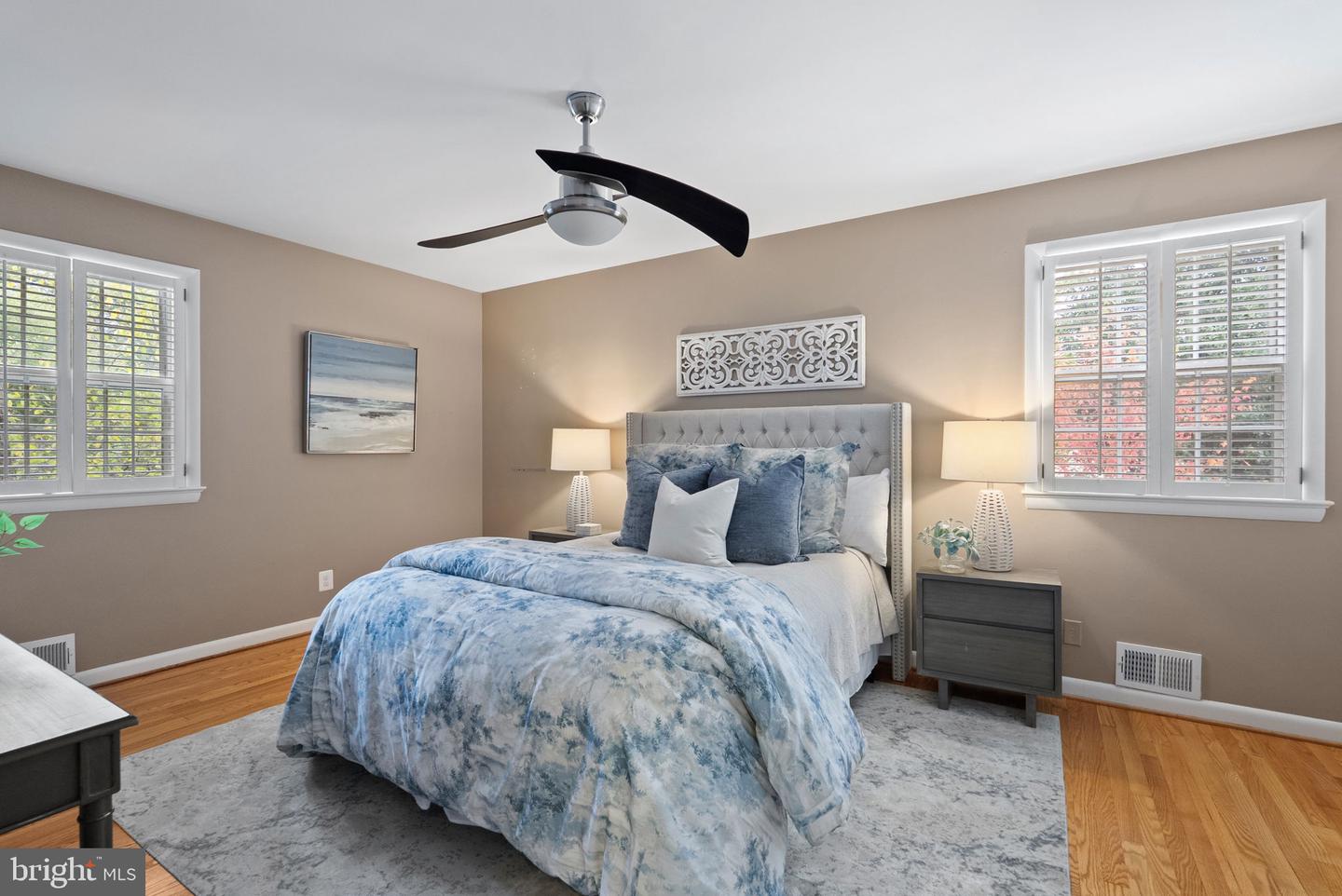 917 CRESTWOOD DR, ALEXANDRIA, Virginia 22302, 4 Bedrooms Bedrooms, ,3 BathroomsBathrooms,Residential,For sale,917 CRESTWOOD DR,VAAX2050860 MLS # VAAX2050860