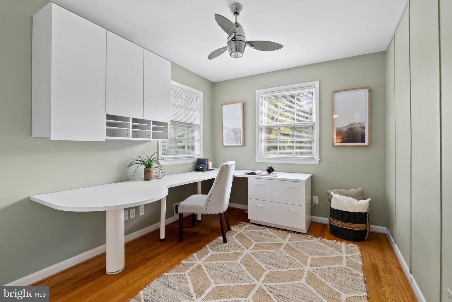 917 CRESTWOOD DR, ALEXANDRIA, Virginia 22302, 4 Bedrooms Bedrooms, ,3 BathroomsBathrooms,Residential,For sale,917 CRESTWOOD DR,VAAX2050860 MLS # VAAX2050860