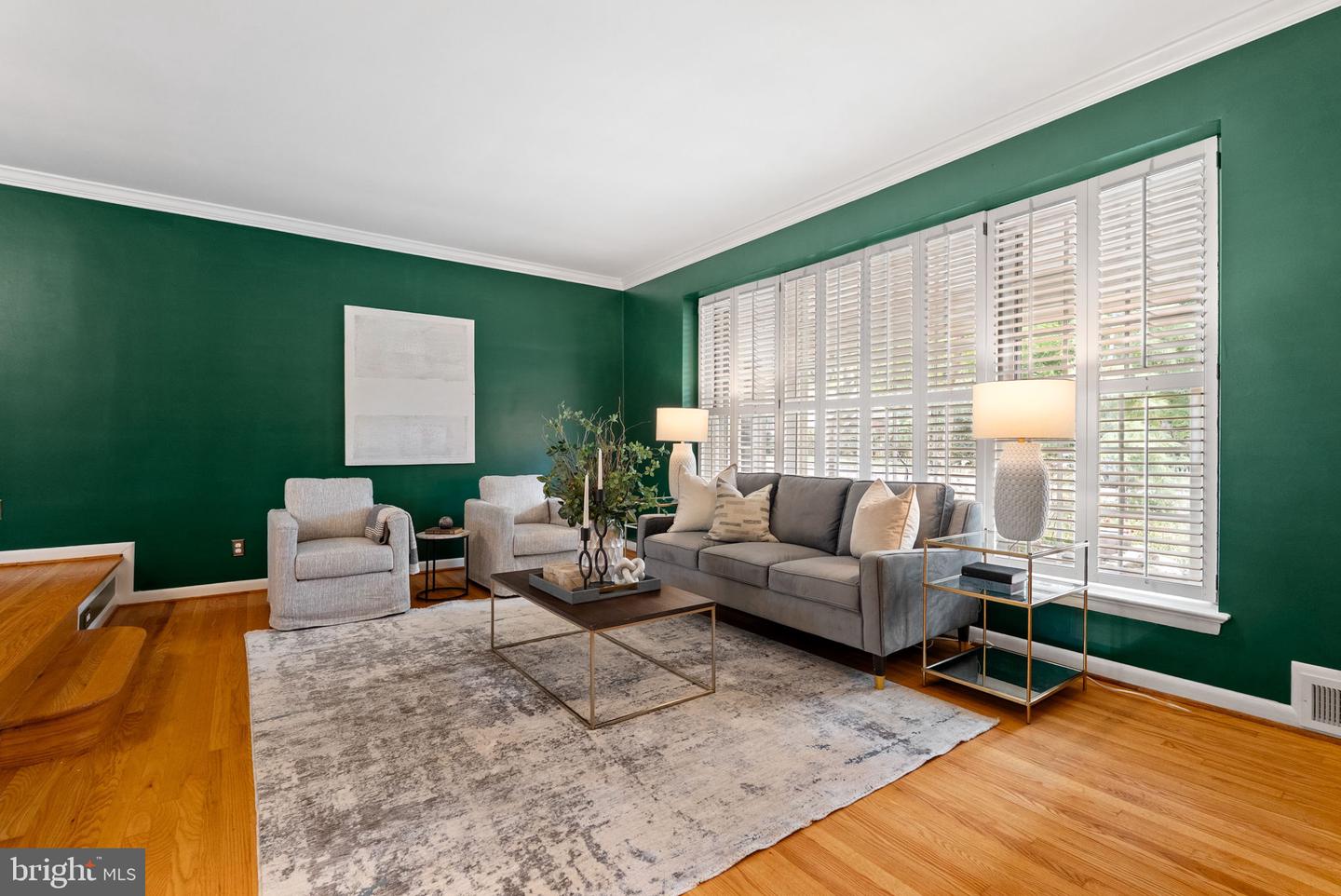 917 CRESTWOOD DR, ALEXANDRIA, Virginia 22302, 4 Bedrooms Bedrooms, ,3 BathroomsBathrooms,Residential,For sale,917 CRESTWOOD DR,VAAX2050860 MLS # VAAX2050860