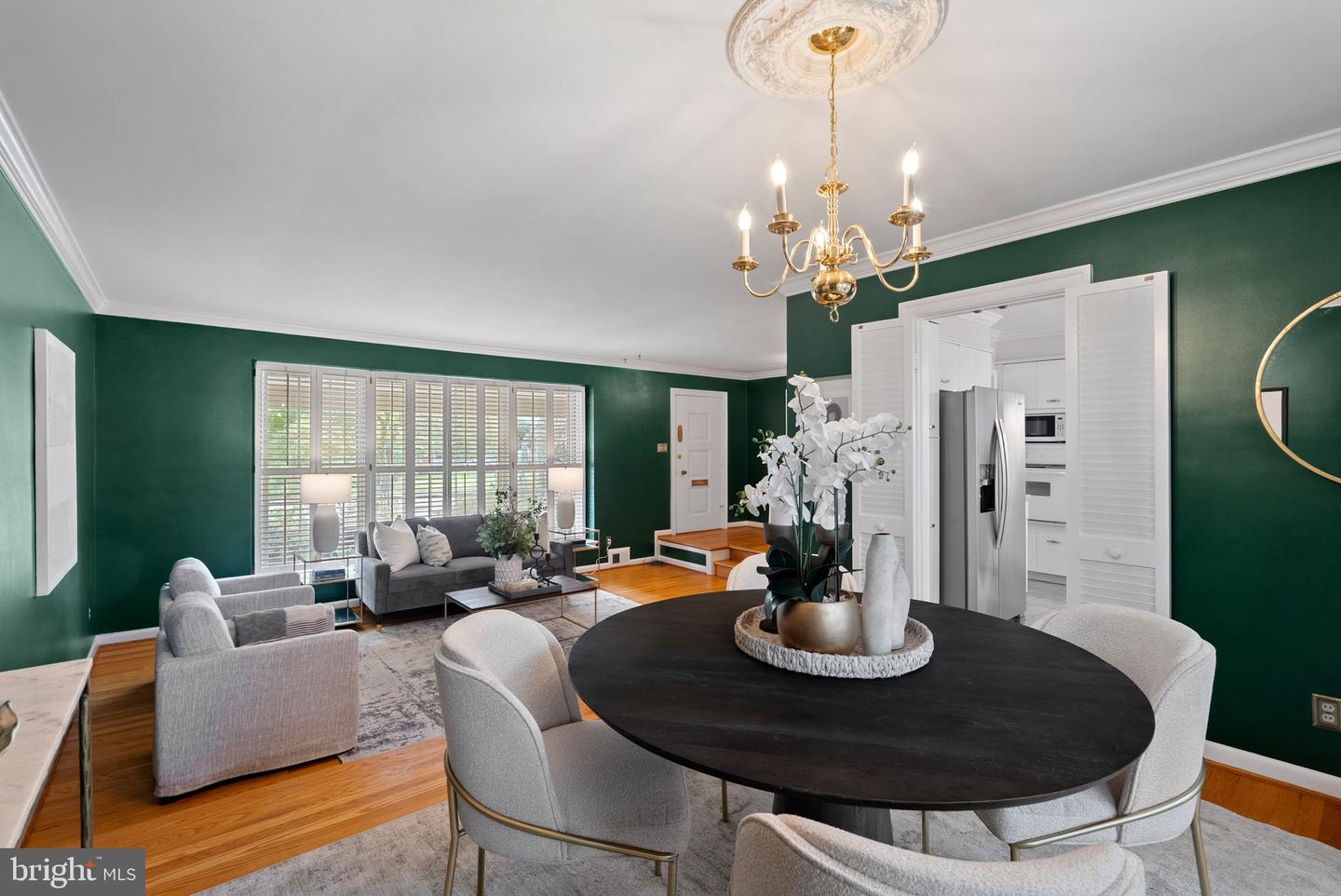 917 CRESTWOOD DR, ALEXANDRIA, Virginia 22302, 4 Bedrooms Bedrooms, ,3 BathroomsBathrooms,Residential,For sale,917 CRESTWOOD DR,VAAX2050860 MLS # VAAX2050860