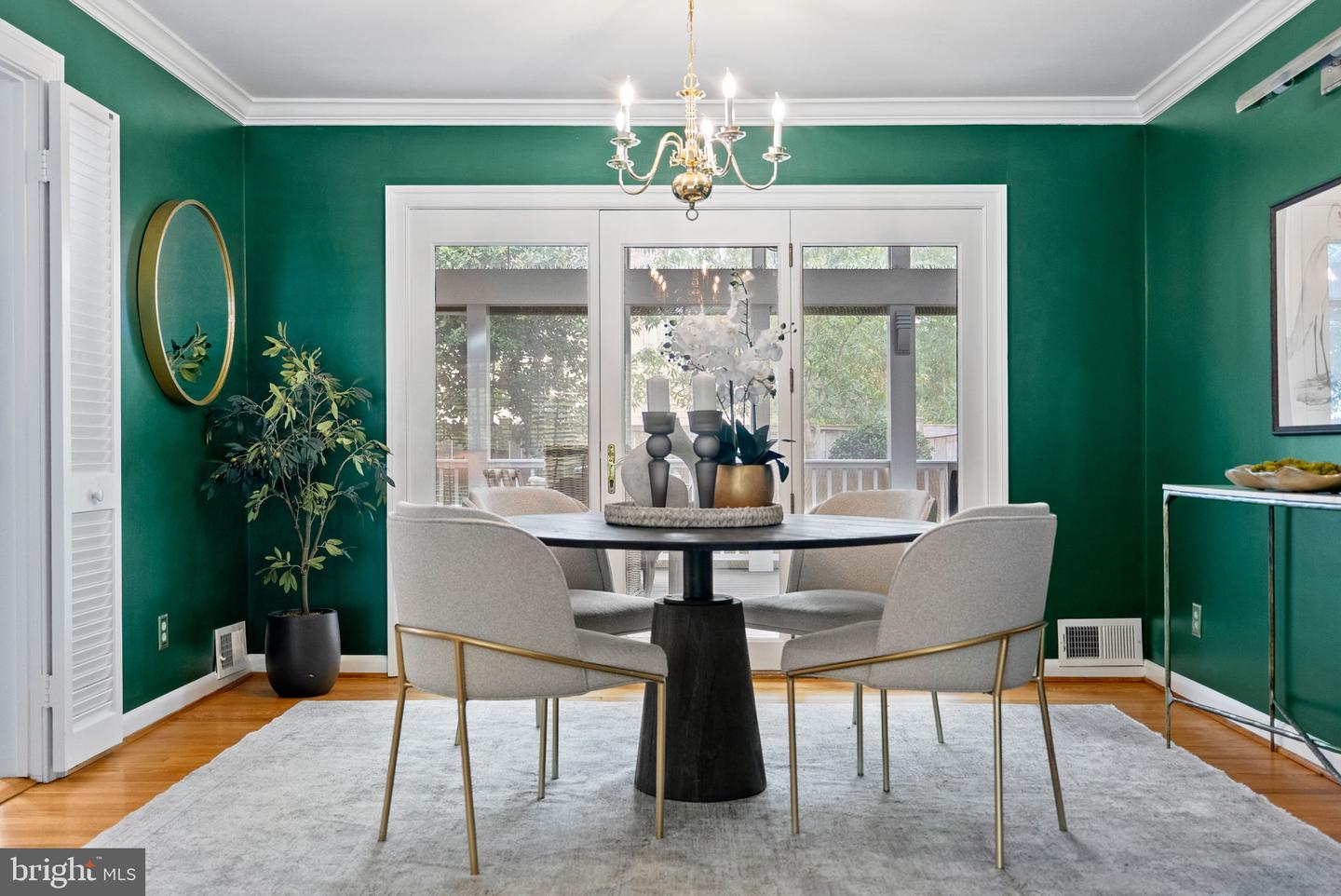 917 CRESTWOOD DR, ALEXANDRIA, Virginia 22302, 4 Bedrooms Bedrooms, ,3 BathroomsBathrooms,Residential,For sale,917 CRESTWOOD DR,VAAX2050860 MLS # VAAX2050860