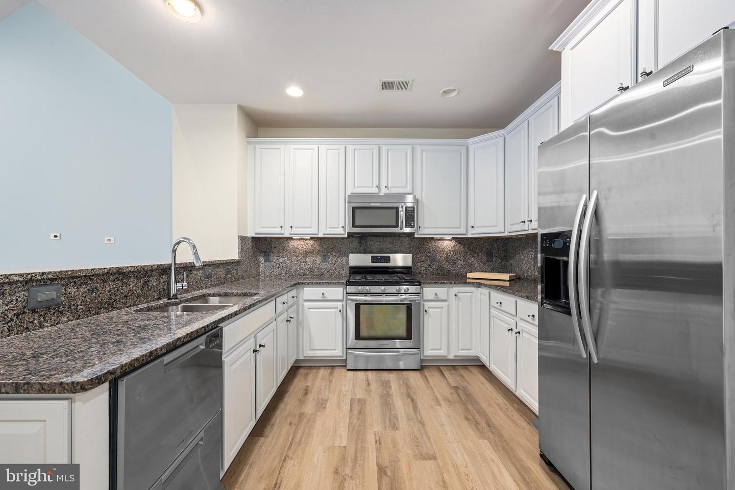 20432 ISLAND WEST SQ, ASHBURN, Virginia 20147, 3 Bedrooms Bedrooms, ,2 BathroomsBathrooms,Residential,For sale,20432 ISLAND WEST SQ,VALO2111154 MLS # VALO2111154