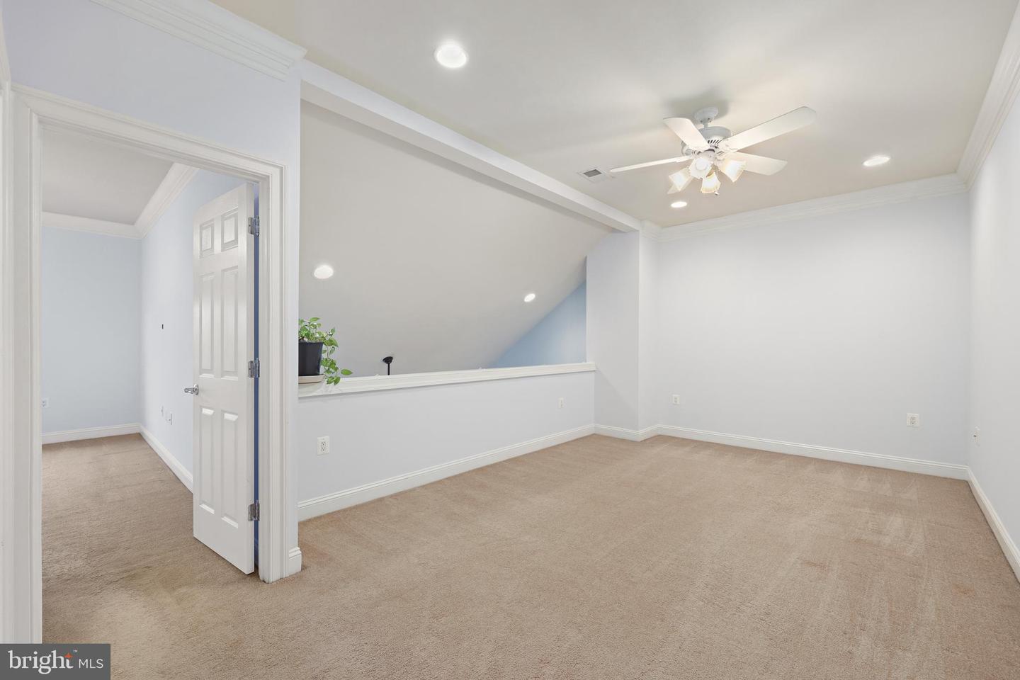 20432 ISLAND WEST SQ, ASHBURN, Virginia 20147, 3 Bedrooms Bedrooms, ,2 BathroomsBathrooms,Residential,For sale,20432 ISLAND WEST SQ,VALO2111154 MLS # VALO2111154