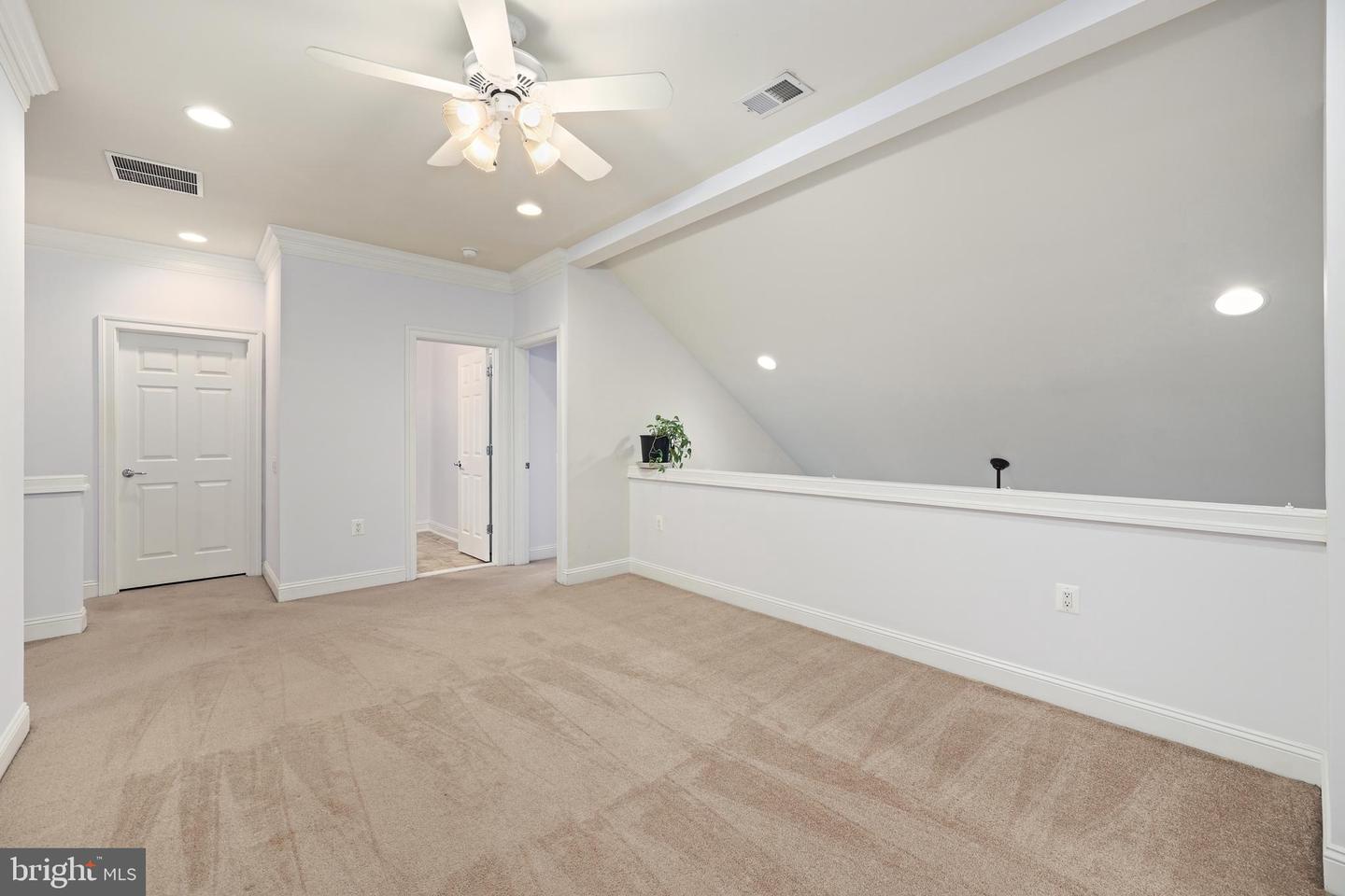 20432 ISLAND WEST SQ, ASHBURN, Virginia 20147, 3 Bedrooms Bedrooms, ,2 BathroomsBathrooms,Residential,For sale,20432 ISLAND WEST SQ,VALO2111154 MLS # VALO2111154