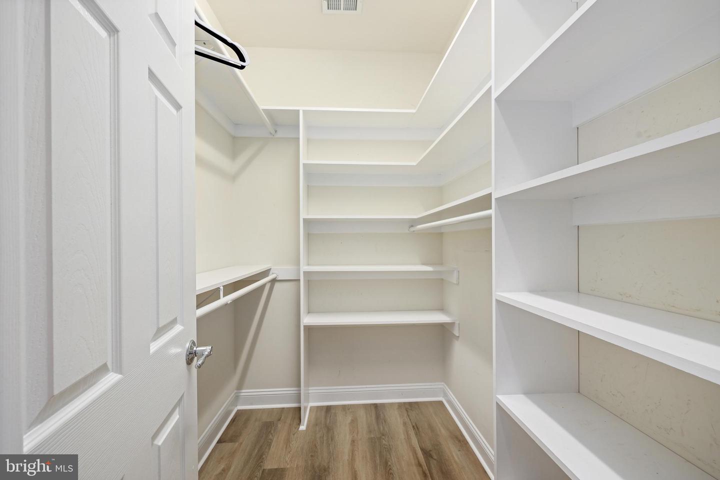 20432 ISLAND WEST SQ, ASHBURN, Virginia 20147, 3 Bedrooms Bedrooms, ,2 BathroomsBathrooms,Residential,For sale,20432 ISLAND WEST SQ,VALO2111154 MLS # VALO2111154