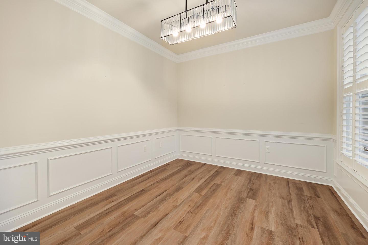 20432 ISLAND WEST SQ, ASHBURN, Virginia 20147, 3 Bedrooms Bedrooms, ,2 BathroomsBathrooms,Residential,For sale,20432 ISLAND WEST SQ,VALO2111154 MLS # VALO2111154