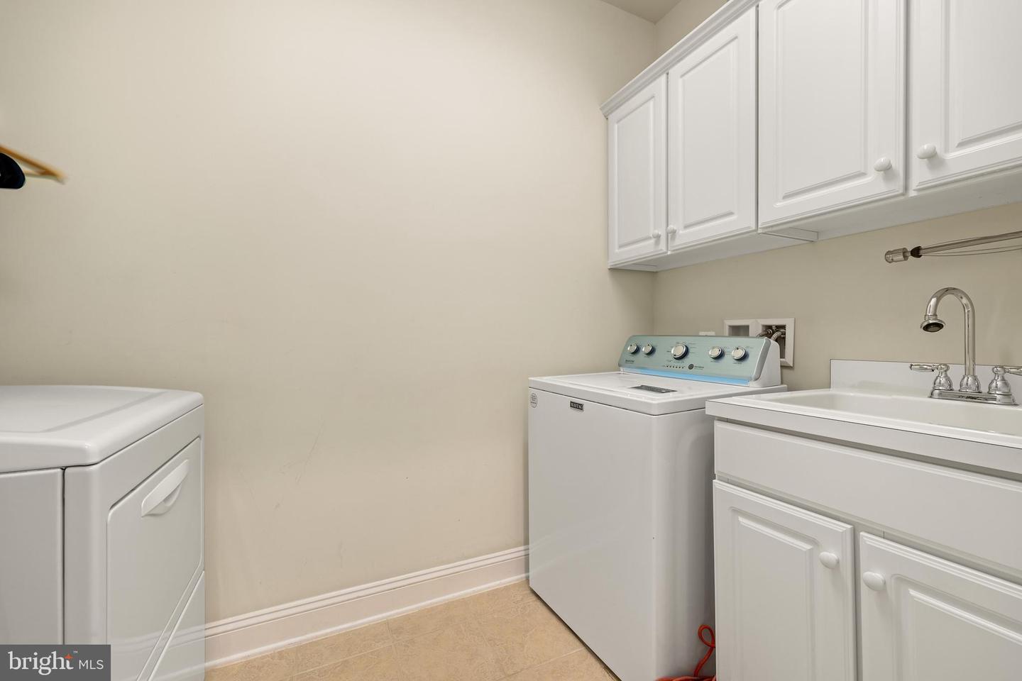 20432 ISLAND WEST SQ, ASHBURN, Virginia 20147, 3 Bedrooms Bedrooms, ,2 BathroomsBathrooms,Residential,For sale,20432 ISLAND WEST SQ,VALO2111154 MLS # VALO2111154