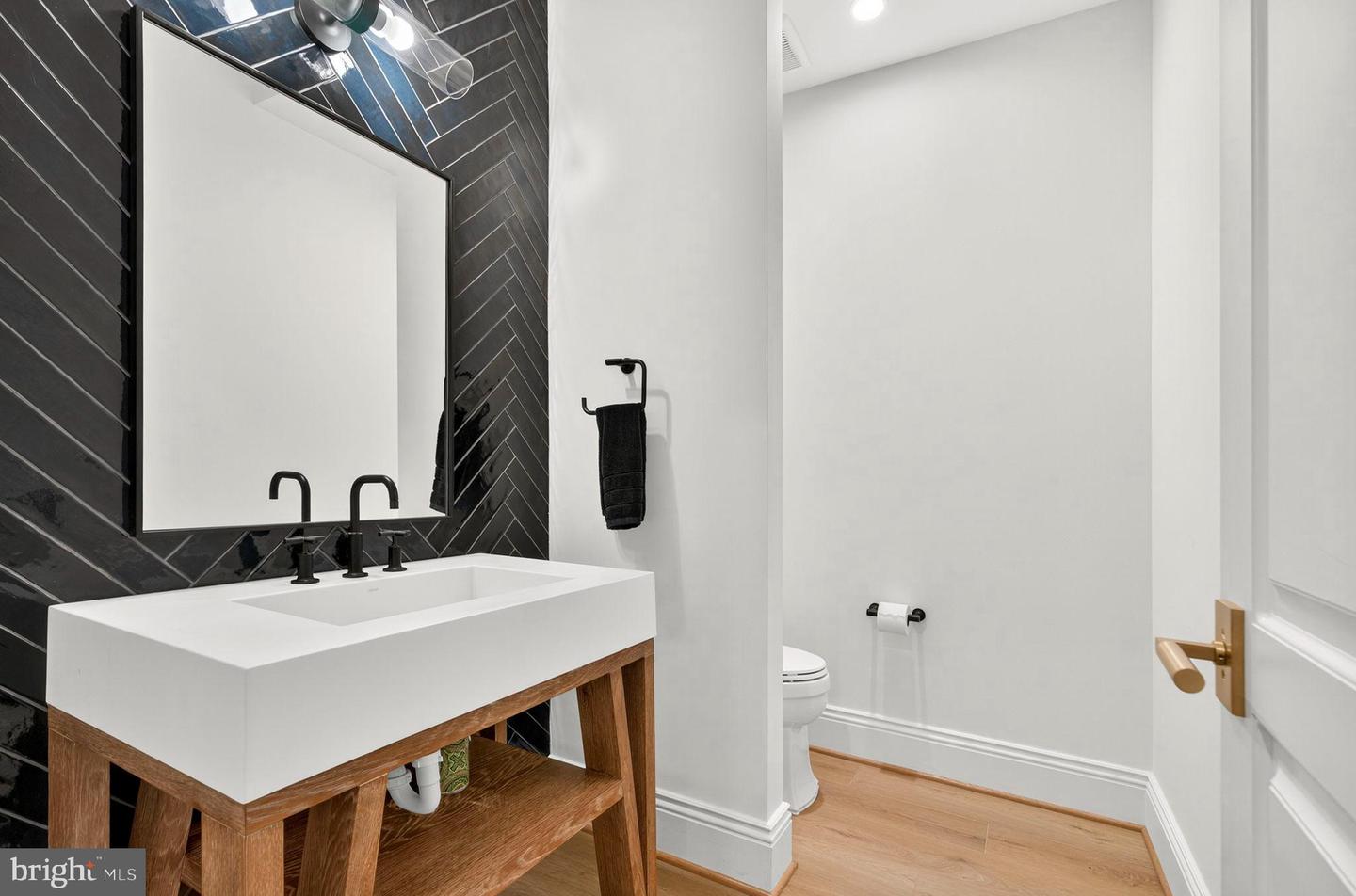 22955 MONTJOY CT, LEESBURG, Virginia 20175, 5 Bedrooms Bedrooms, 11 Rooms Rooms,5 BathroomsBathrooms,Residential,For sale,22955 MONTJOY CT,VALO2111160 MLS # VALO2111160