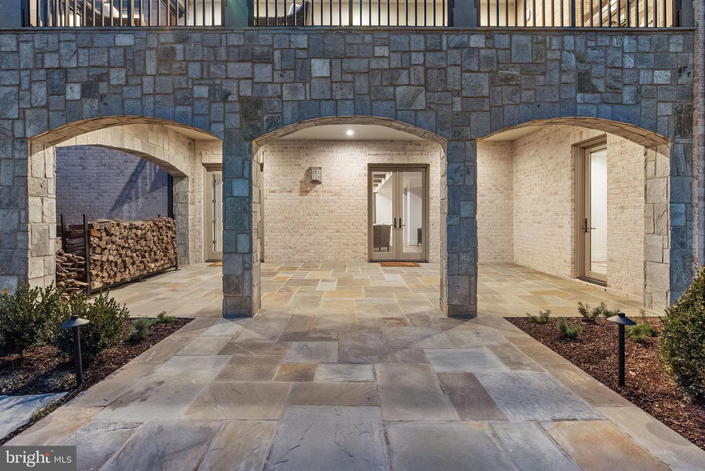 22955 MONTJOY CT, LEESBURG, Virginia 20175, 5 Bedrooms Bedrooms, 11 Rooms Rooms,5 BathroomsBathrooms,Residential,For sale,22955 MONTJOY CT,VALO2111160 MLS # VALO2111160