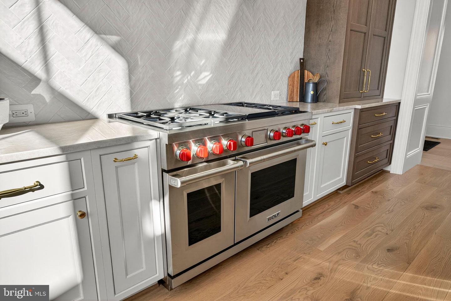 22955 MONTJOY CT, LEESBURG, Virginia 20175, 5 Bedrooms Bedrooms, 11 Rooms Rooms,5 BathroomsBathrooms,Residential,For sale,22955 MONTJOY CT,VALO2111160 MLS # VALO2111160