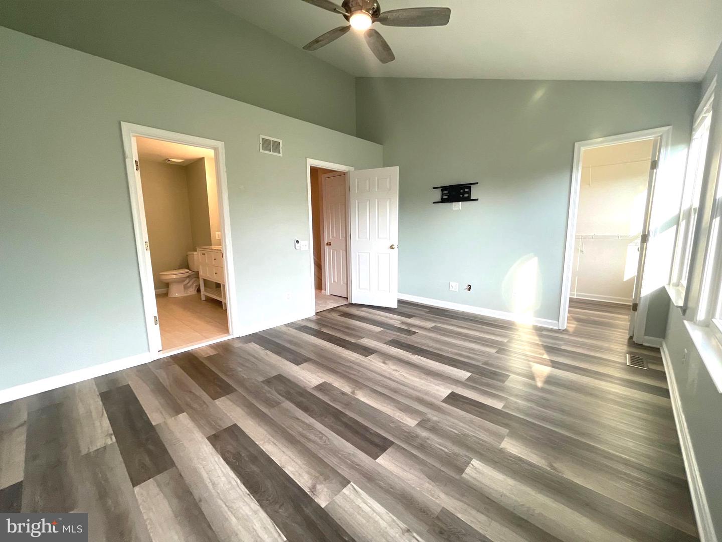 47616 WATKINS ISLAND SQ, STERLING, Virginia 20165, 4 Bedrooms Bedrooms, ,3 BathroomsBathrooms,Residential,For sale,47616 WATKINS ISLAND SQ,VALO2111188 MLS # VALO2111188