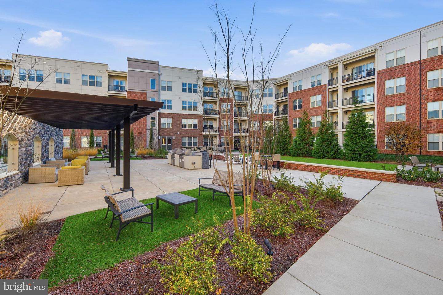 10755 FAIRGROUNDS DR #102, FAIRFAX, Virginia 22030, 1 Bedroom Bedrooms, 5 Rooms Rooms,1 BathroomBathrooms,Residential,For sale,10755 FAIRGROUNDS DR #102,VAFC2007498 MLS # VAFC2007498 10755 FAIRGROUNDS DR #102, FAIRFAX, Virginia 22030, 1 Bedroom Bedrooms, 5 Rooms Rooms,1 BathroomBathrooms,Residential,For sale,10755 FAIRGROUNDS DR #102,VAFC2007498 MLS # VAFC2007498