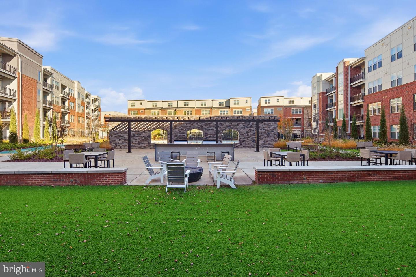 10755 FAIRGROUNDS DR #102, FAIRFAX, Virginia 22030, 1 Bedroom Bedrooms, 5 Rooms Rooms,1 BathroomBathrooms,Residential,For sale,10755 FAIRGROUNDS DR #102,VAFC2007498 MLS # VAFC2007498 10755 FAIRGROUNDS DR #102, FAIRFAX, Virginia 22030, 1 Bedroom Bedrooms, 5 Rooms Rooms,1 BathroomBathrooms,Residential,For sale,10755 FAIRGROUNDS DR #102,VAFC2007498 MLS # VAFC2007498