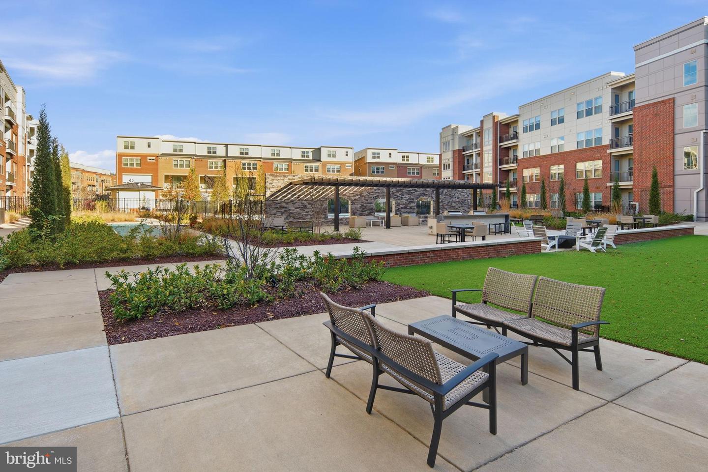 10755 FAIRGROUNDS DR #102, FAIRFAX, Virginia 22030, 1 Bedroom Bedrooms, 5 Rooms Rooms,1 BathroomBathrooms,Residential,For sale,10755 FAIRGROUNDS DR #102,VAFC2007498 MLS # VAFC2007498 10755 FAIRGROUNDS DR #102, FAIRFAX, Virginia 22030, 1 Bedroom Bedrooms, 5 Rooms Rooms,1 BathroomBathrooms,Residential,For sale,10755 FAIRGROUNDS DR #102,VAFC2007498 MLS # VAFC2007498