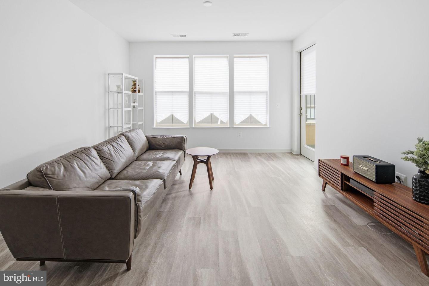 10755 FAIRGROUNDS DR #102, FAIRFAX, Virginia 22030, 1 Bedroom Bedrooms, 5 Rooms Rooms,1 BathroomBathrooms,Residential,For sale,10755 FAIRGROUNDS DR #102,VAFC2007498 MLS # VAFC2007498 10755 FAIRGROUNDS DR #102, FAIRFAX, Virginia 22030, 1 Bedroom Bedrooms, 5 Rooms Rooms,1 BathroomBathrooms,Residential,For sale,10755 FAIRGROUNDS DR #102,VAFC2007498 MLS # VAFC2007498