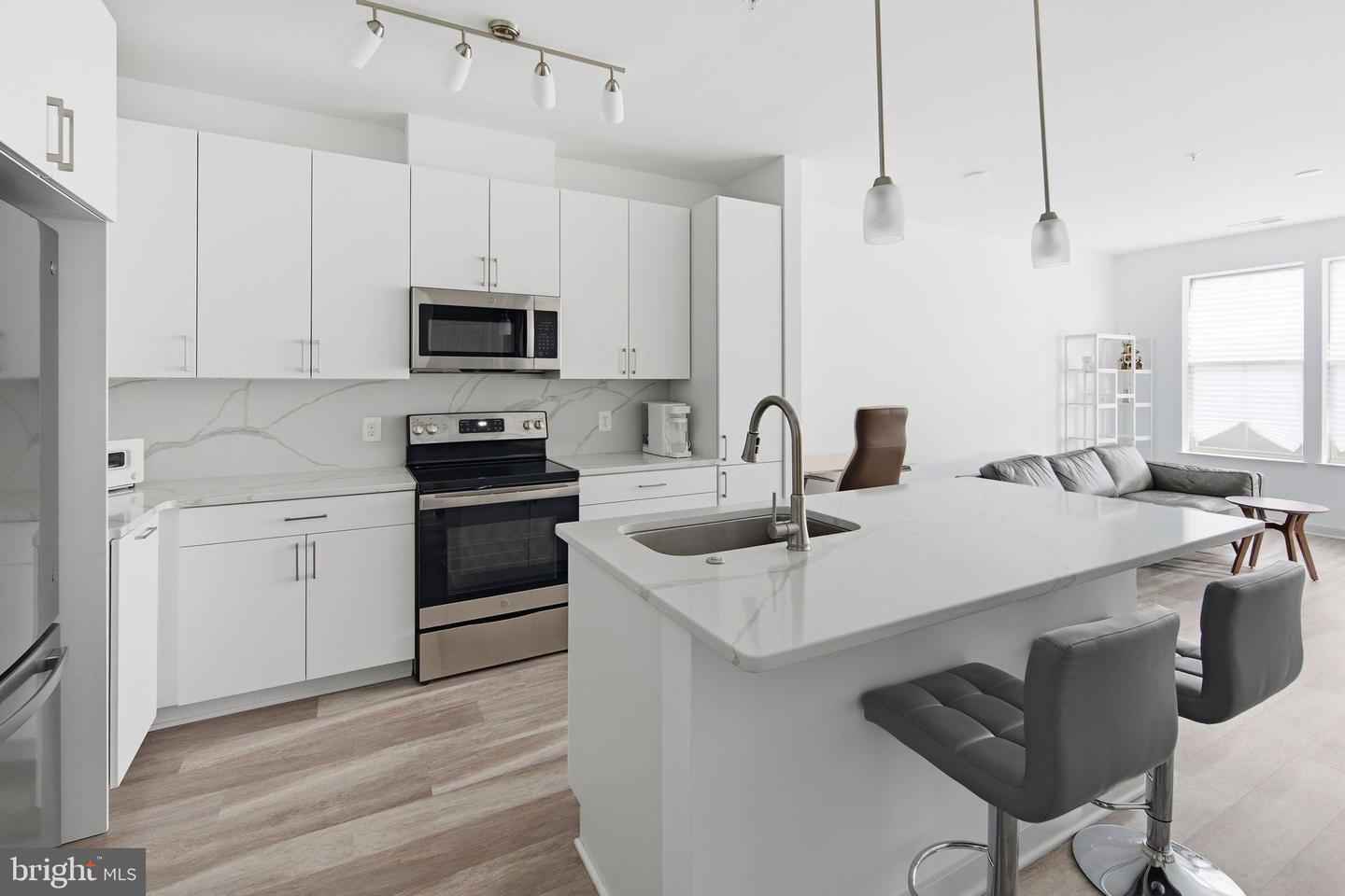 10755 FAIRGROUNDS DR #102, FAIRFAX, Virginia 22030, 1 Bedroom Bedrooms, 5 Rooms Rooms,1 BathroomBathrooms,Residential,For sale,10755 FAIRGROUNDS DR #102,VAFC2007498 MLS # VAFC2007498 10755 FAIRGROUNDS DR #102, FAIRFAX, Virginia 22030, 1 Bedroom Bedrooms, 5 Rooms Rooms,1 BathroomBathrooms,Residential,For sale,10755 FAIRGROUNDS DR #102,VAFC2007498 MLS # VAFC2007498