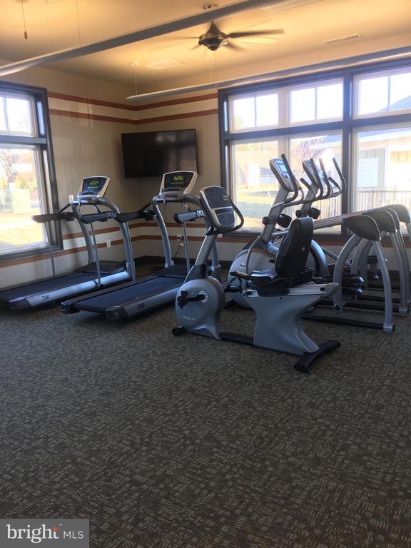 12211 GLEN OAKS DR, FREDERICKSBURG, Virginia 22407, 2 Bedrooms Bedrooms, ,2 BathroomsBathrooms,Residential,12211 GLEN OAKS DR,VASP2035944 MLS # VASP2035944