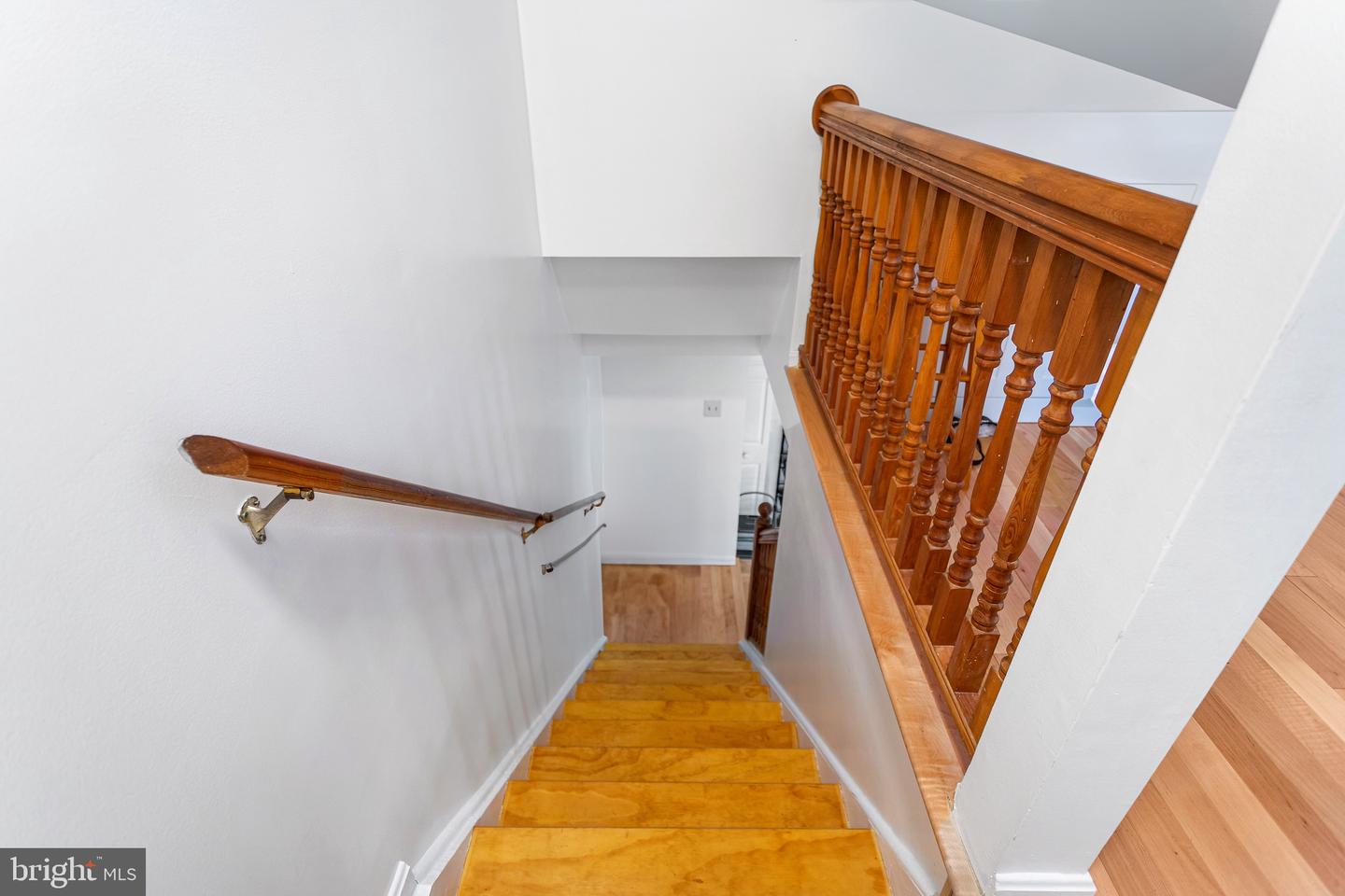 7566 WOOD MIST LN, FALLS CHURCH, Virginia 22043, 3 Bedrooms Bedrooms, ,1 BathroomBathrooms,Residential,For sale,7566 WOOD MIST LN,VAFX2244250 MLS # VAFX2244250