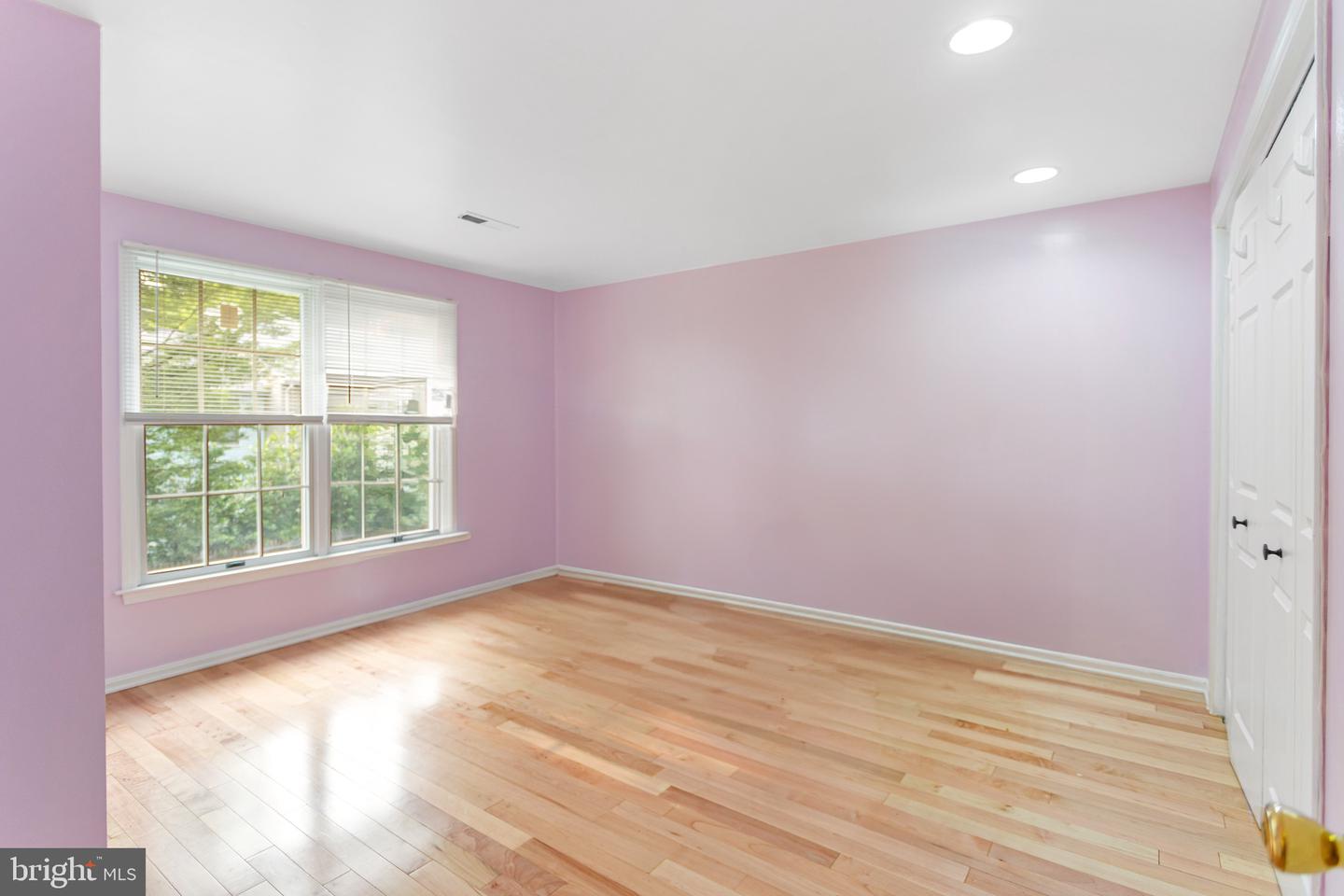 7566 WOOD MIST LN, FALLS CHURCH, Virginia 22043, 3 Bedrooms Bedrooms, ,1 BathroomBathrooms,Residential,For sale,7566 WOOD MIST LN,VAFX2244250 MLS # VAFX2244250