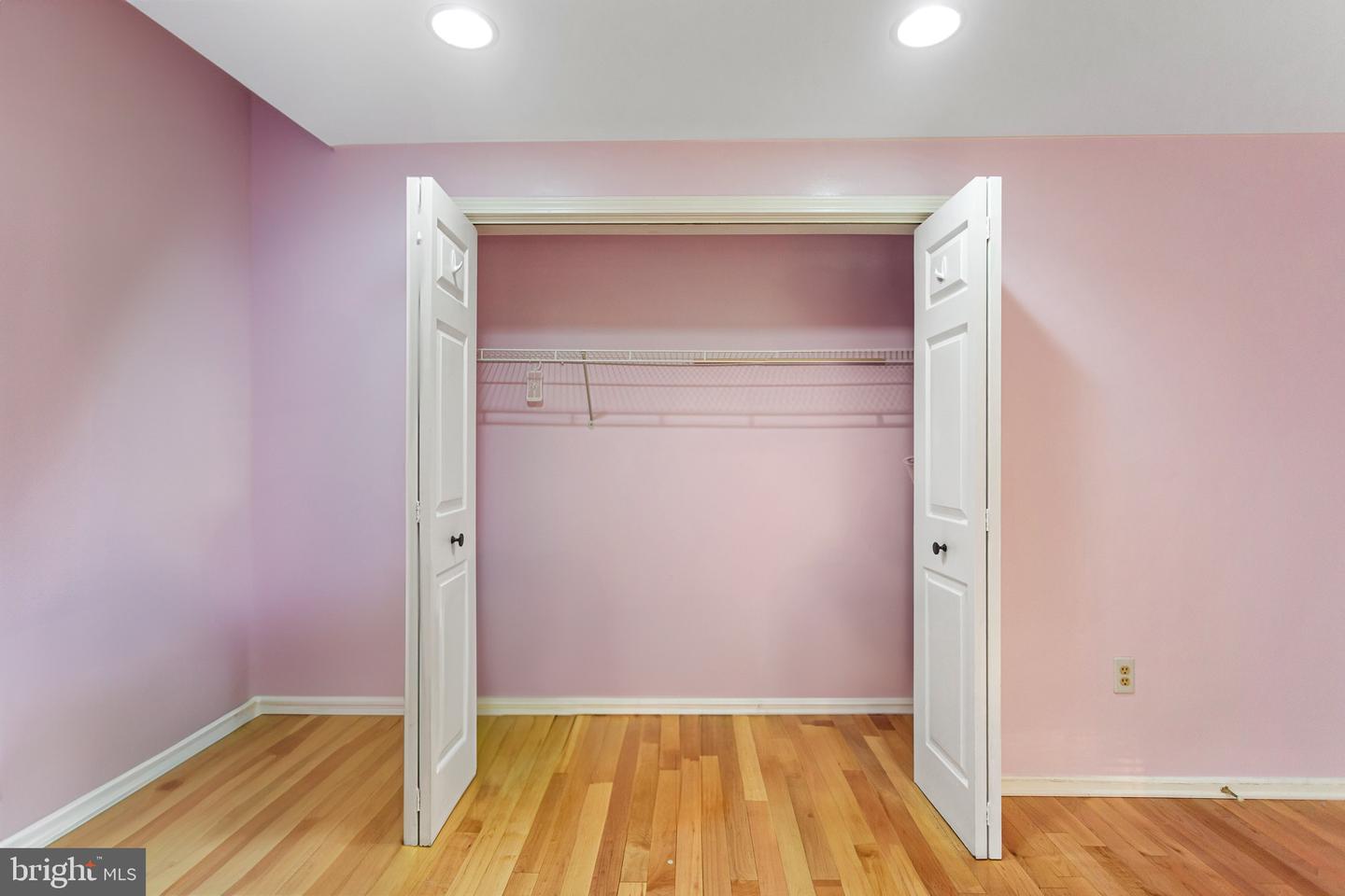 7566 WOOD MIST LN, FALLS CHURCH, Virginia 22043, 3 Bedrooms Bedrooms, ,1 BathroomBathrooms,Residential,For sale,7566 WOOD MIST LN,VAFX2244250 MLS # VAFX2244250