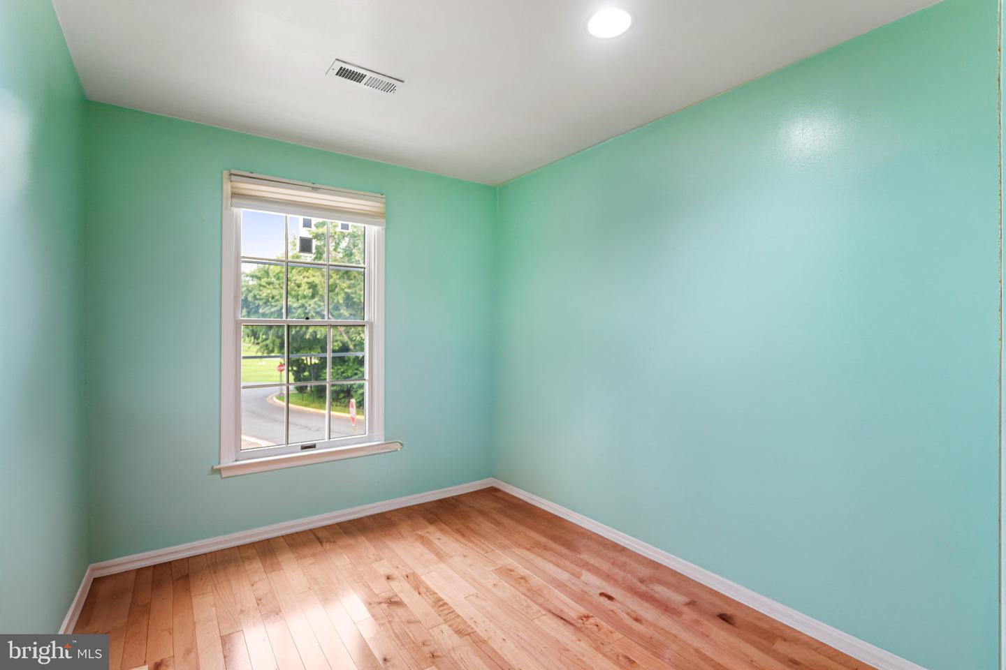 7566 WOOD MIST LN, FALLS CHURCH, Virginia 22043, 3 Bedrooms Bedrooms, ,1 BathroomBathrooms,Residential,For sale,7566 WOOD MIST LN,VAFX2244250 MLS # VAFX2244250