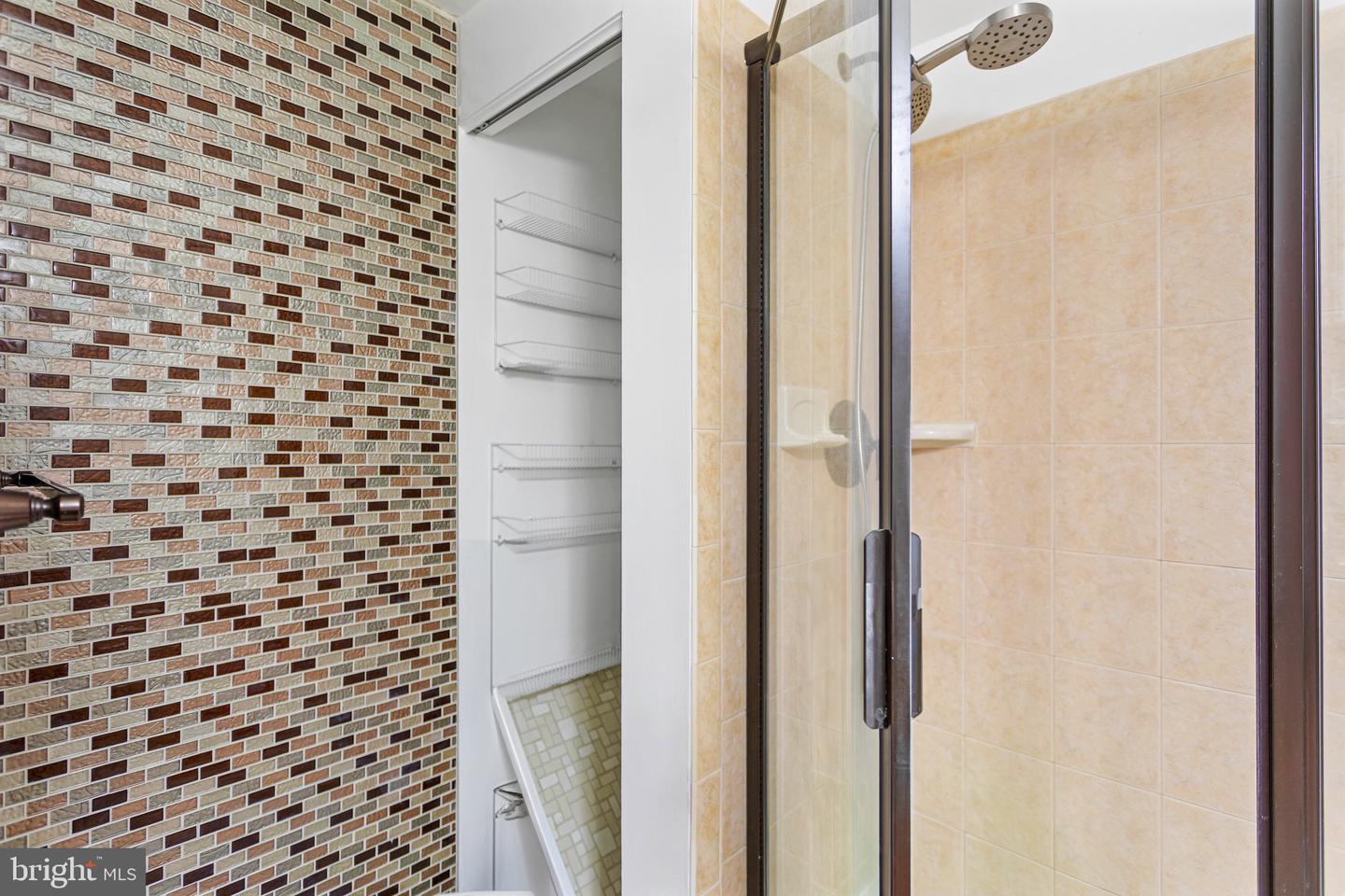 7566 WOOD MIST LN, FALLS CHURCH, Virginia 22043, 3 Bedrooms Bedrooms, ,1 BathroomBathrooms,Residential,For sale,7566 WOOD MIST LN,VAFX2244250 MLS # VAFX2244250