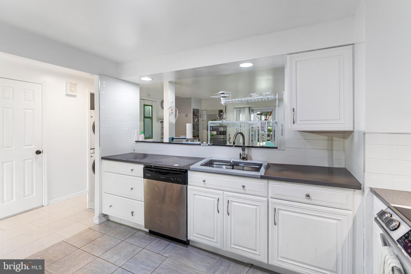 7566 WOOD MIST LN, FALLS CHURCH, Virginia 22043, 3 Bedrooms Bedrooms, ,1 BathroomBathrooms,Residential,For sale,7566 WOOD MIST LN,VAFX2244250 MLS # VAFX2244250