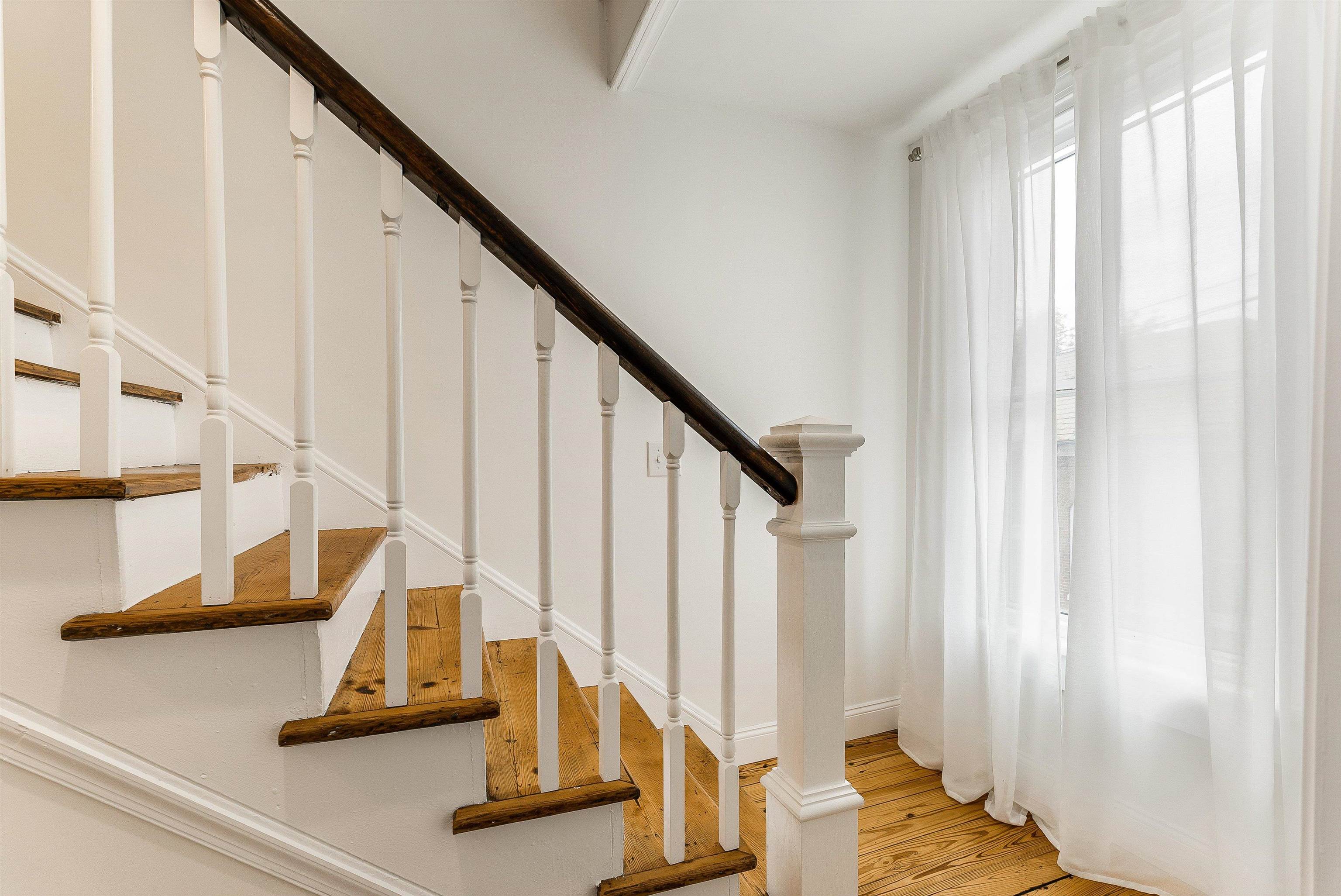 917 W BEVERLEY ST, STAUNTON, Virginia 22980, 3 Bedrooms Bedrooms, ,2 BathroomsBathrooms,Residential,917 W BEVERLEY ST,670124 MLS # 670124