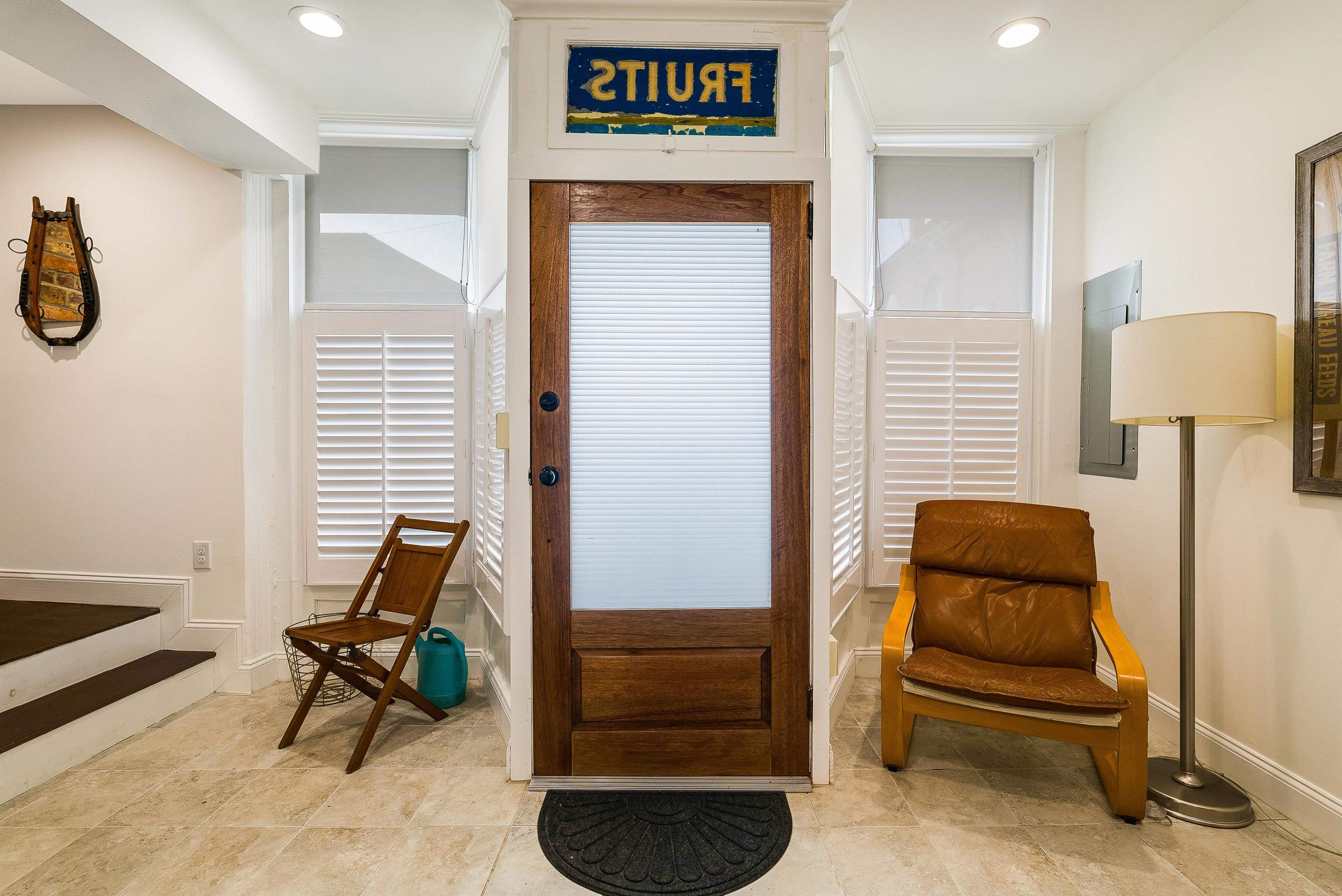 917 W BEVERLEY ST, STAUNTON, Virginia 22980, 3 Bedrooms Bedrooms, ,2 BathroomsBathrooms,Residential,917 W BEVERLEY ST,670124 MLS # 670124