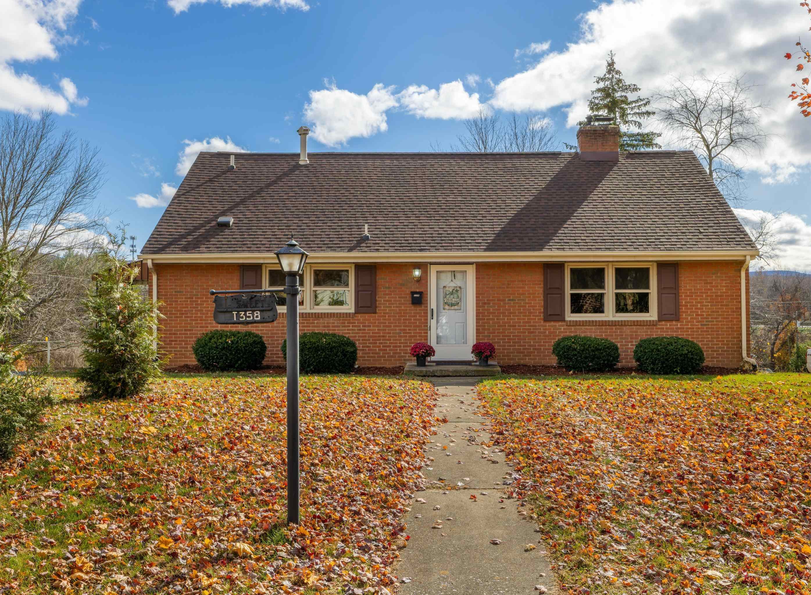 1358 KEESLING AVE, WAYNESBORO, Virginia 22980, 4 Bedrooms Bedrooms, ,1 BathroomBathrooms,Residential,1358 KEESLING AVE,671008 MLS # 671008