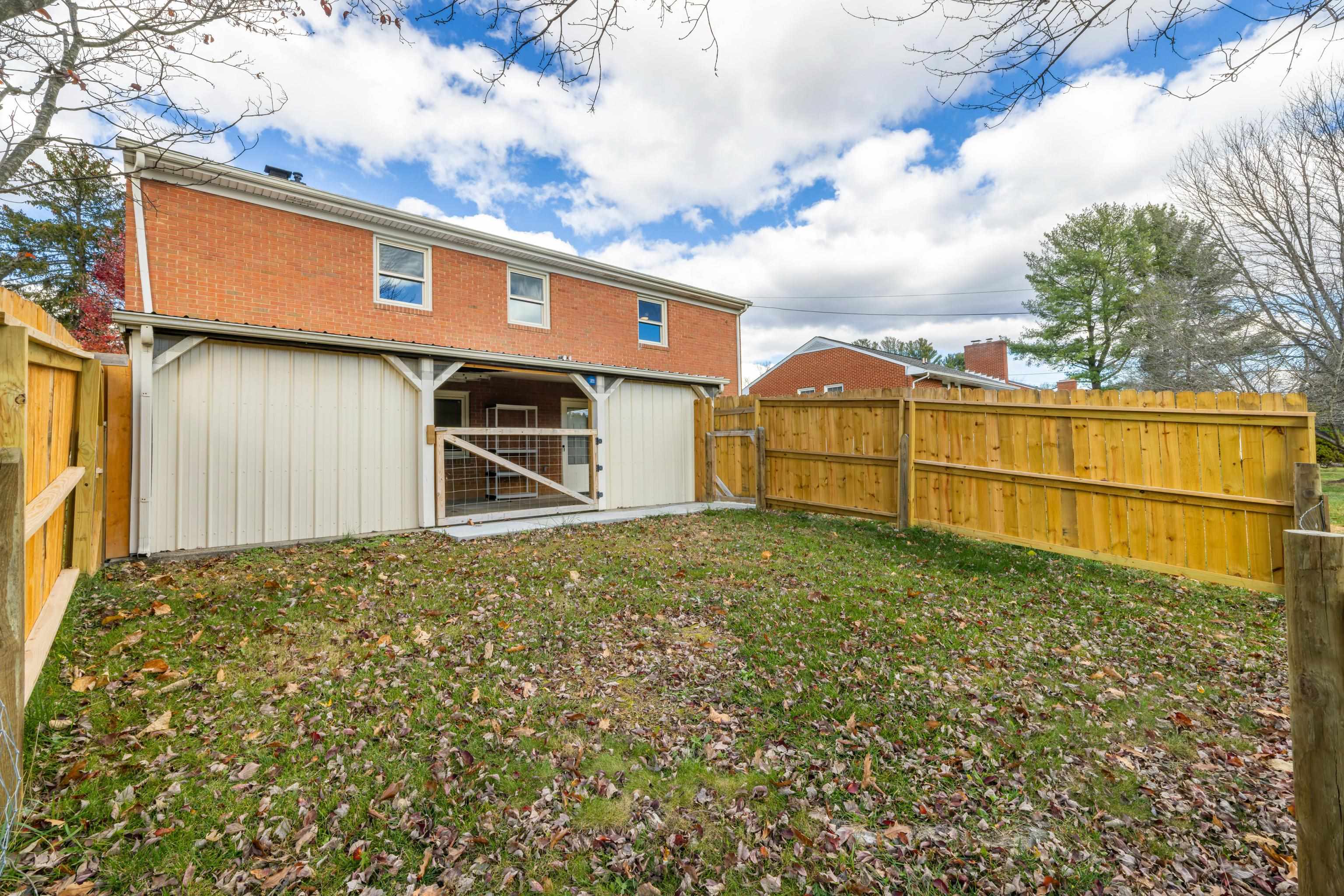 1358 KEESLING AVE, WAYNESBORO, Virginia 22980, 4 Bedrooms Bedrooms, ,1 BathroomBathrooms,Residential,1358 KEESLING AVE,671008 MLS # 671008 1358 KEESLING AVE, WAYNESBORO, Virginia 22980, 4 Bedrooms Bedrooms, ,1 BathroomBathrooms,Residential,1358 KEESLING AVE,671008 MLS # 671008