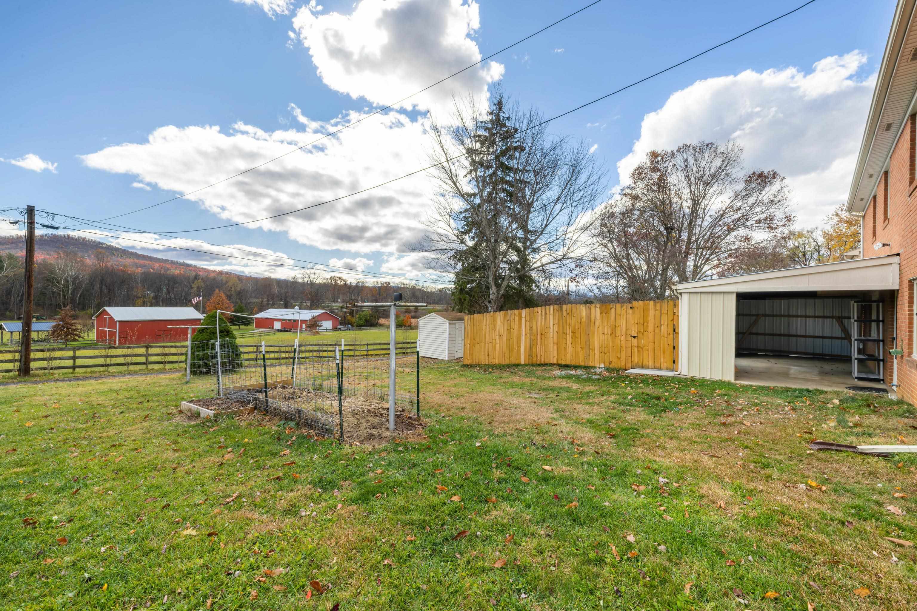 1358 KEESLING AVE, WAYNESBORO, Virginia 22980, 4 Bedrooms Bedrooms, ,1 BathroomBathrooms,Residential,1358 KEESLING AVE,671008 MLS # 671008 1358 KEESLING AVE, WAYNESBORO, Virginia 22980, 4 Bedrooms Bedrooms, ,1 BathroomBathrooms,Residential,1358 KEESLING AVE,671008 MLS # 671008