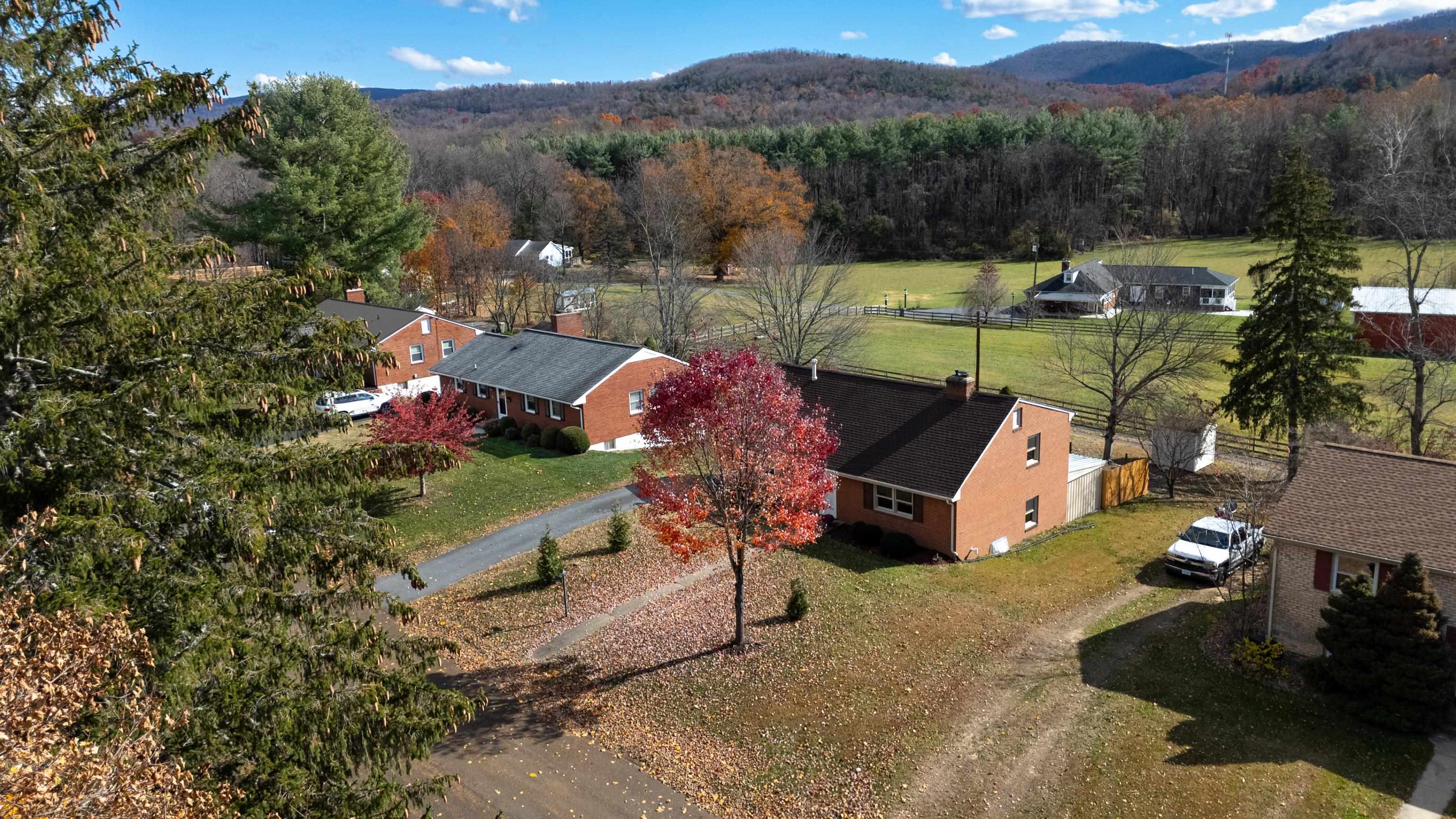 1358 KEESLING AVE, WAYNESBORO, Virginia 22980, 4 Bedrooms Bedrooms, ,1 BathroomBathrooms,Residential,1358 KEESLING AVE,671008 MLS # 671008 1358 KEESLING AVE, WAYNESBORO, Virginia 22980, 4 Bedrooms Bedrooms, ,1 BathroomBathrooms,Residential,1358 KEESLING AVE,671008 MLS # 671008