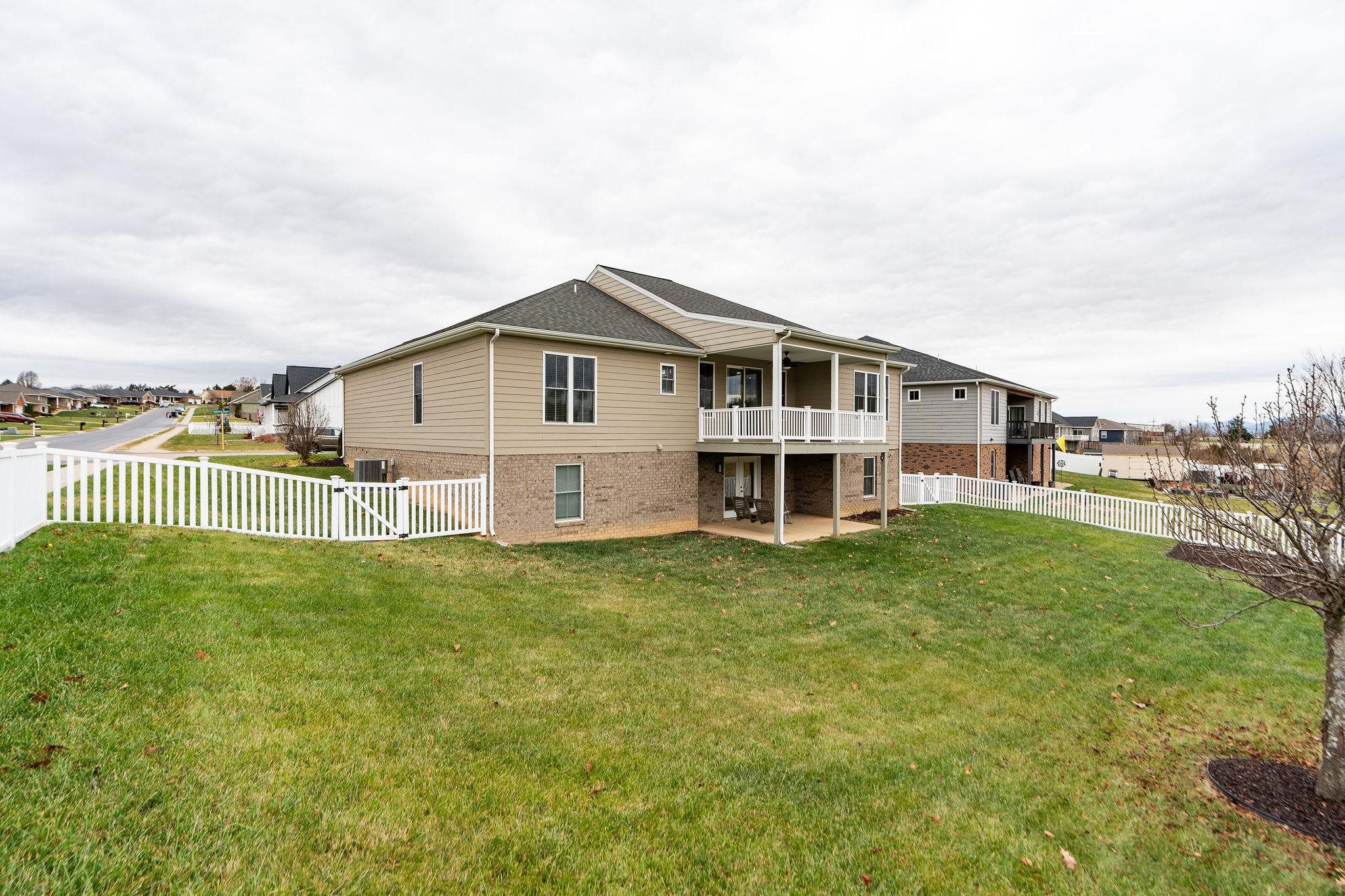 78 AUTUMN BLUFF DR, WEYERS CAVE, Virginia 24486, 4 Bedrooms Bedrooms, ,3 BathroomsBathrooms,Residential,78 AUTUMN BLUFF DR,671451 MLS # 671451 78 AUTUMN BLUFF DR, WEYERS CAVE, Virginia 24486, 4 Bedrooms Bedrooms, ,3 BathroomsBathrooms,Residential,78 AUTUMN BLUFF DR,671451 MLS # 671451