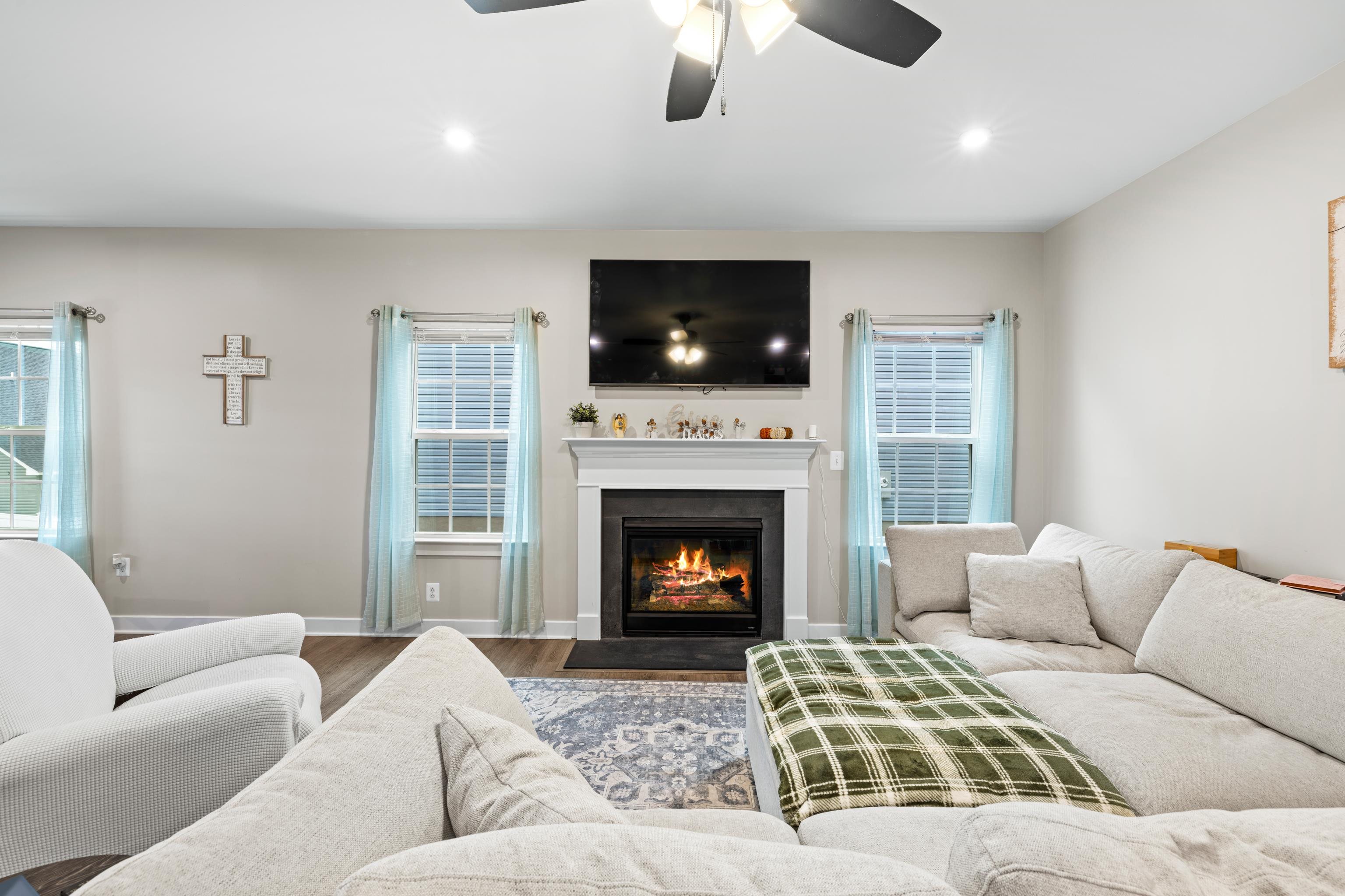 10166 OAK CIRCLE LN, MCGAHEYSVILLE, Virginia 22840, 6 Bedrooms Bedrooms, ,4 BathroomsBathrooms,Residential,10166 OAK CIRCLE LN,671461 MLS # 671461 10166 OAK CIRCLE LN, MCGAHEYSVILLE, Virginia 22840, 6 Bedrooms Bedrooms, ,4 BathroomsBathrooms,Residential,10166 OAK CIRCLE LN,671461 MLS # 671461