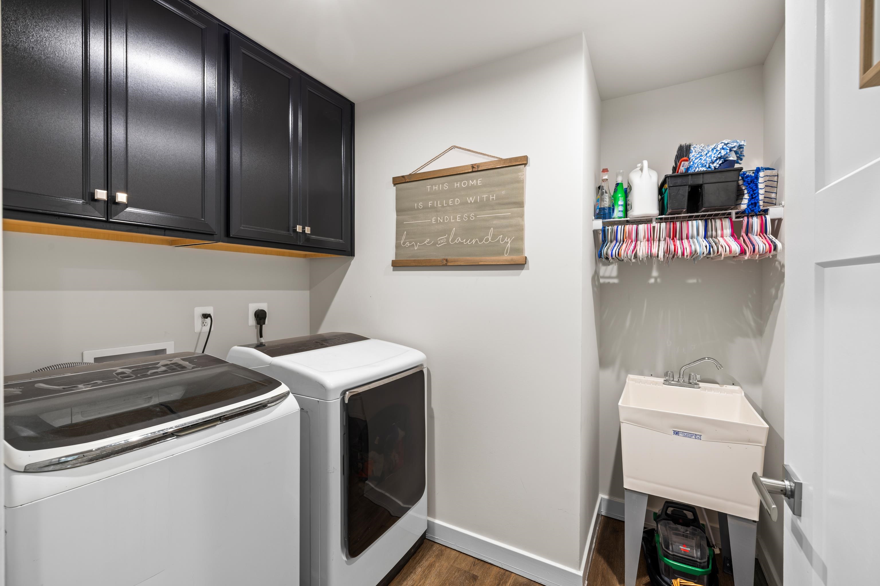 10166 OAK CIRCLE LN, MCGAHEYSVILLE, Virginia 22840, 6 Bedrooms Bedrooms, ,4 BathroomsBathrooms,Residential,10166 OAK CIRCLE LN,671461 MLS # 671461 10166 OAK CIRCLE LN, MCGAHEYSVILLE, Virginia 22840, 6 Bedrooms Bedrooms, ,4 BathroomsBathrooms,Residential,10166 OAK CIRCLE LN,671461 MLS # 671461