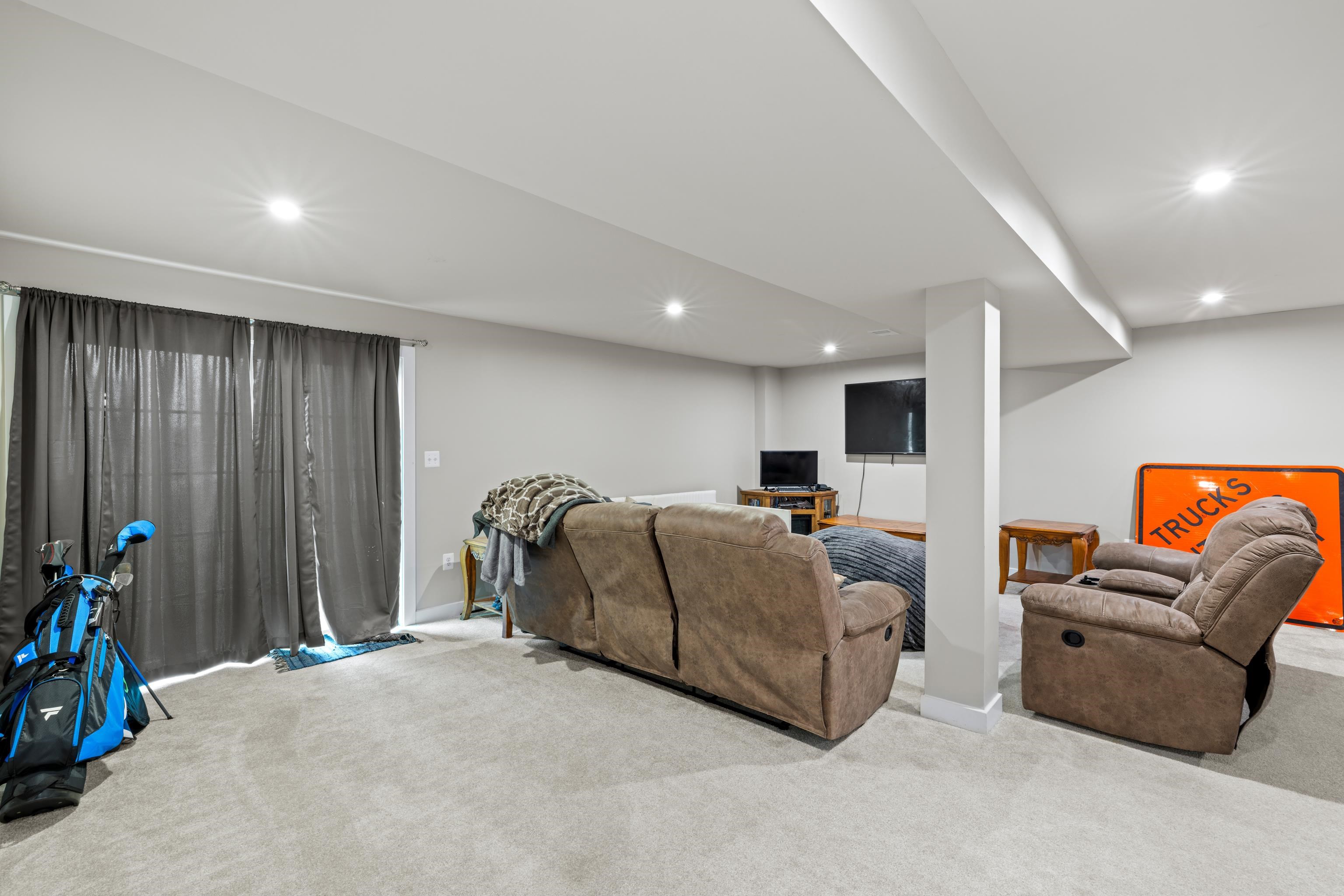 10166 OAK CIRCLE LN, MCGAHEYSVILLE, Virginia 22840, 6 Bedrooms Bedrooms, ,4 BathroomsBathrooms,Residential,10166 OAK CIRCLE LN,671461 MLS # 671461 10166 OAK CIRCLE LN, MCGAHEYSVILLE, Virginia 22840, 6 Bedrooms Bedrooms, ,4 BathroomsBathrooms,Residential,10166 OAK CIRCLE LN,671461 MLS # 671461