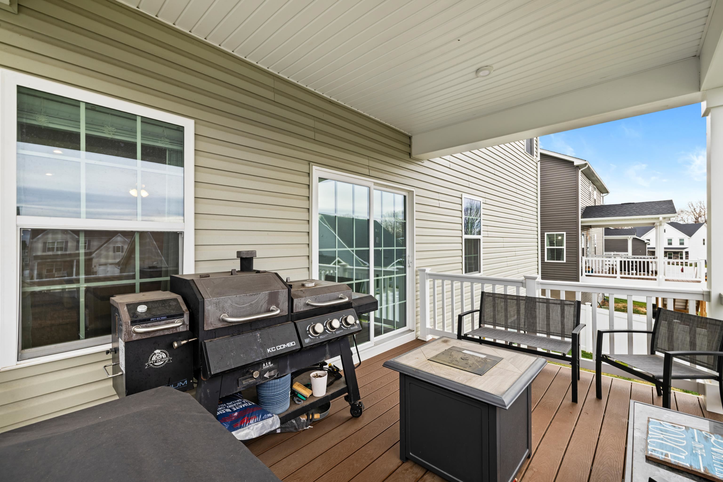 10166 OAK CIRCLE LN, MCGAHEYSVILLE, Virginia 22840, 6 Bedrooms Bedrooms, ,4 BathroomsBathrooms,Residential,10166 OAK CIRCLE LN,671461 MLS # 671461 10166 OAK CIRCLE LN, MCGAHEYSVILLE, Virginia 22840, 6 Bedrooms Bedrooms, ,4 BathroomsBathrooms,Residential,10166 OAK CIRCLE LN,671461 MLS # 671461