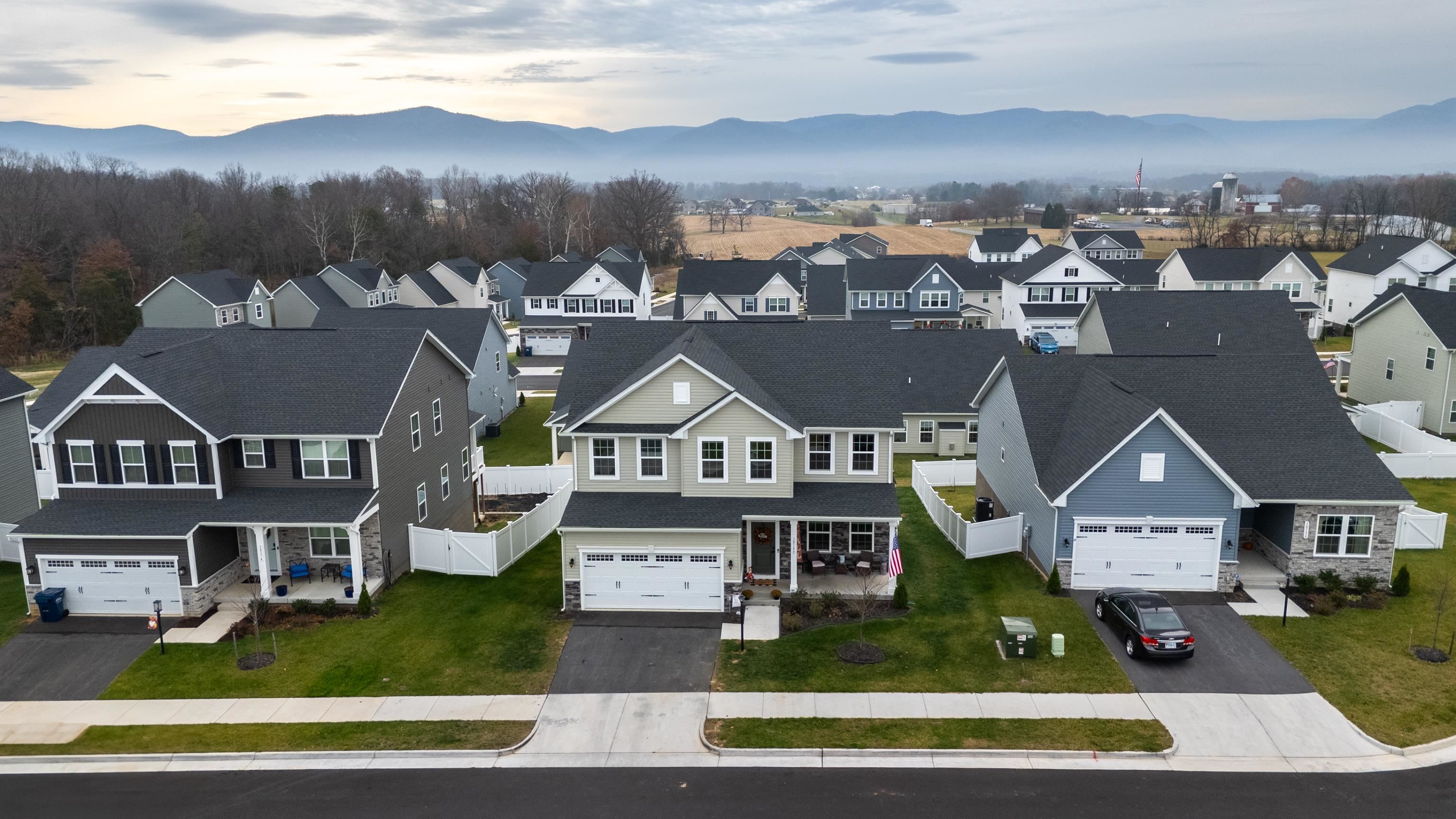 10166 OAK CIRCLE LN, MCGAHEYSVILLE, Virginia 22840, 6 Bedrooms Bedrooms, ,4 BathroomsBathrooms,Residential,10166 OAK CIRCLE LN,671461 MLS # 671461 10166 OAK CIRCLE LN, MCGAHEYSVILLE, Virginia 22840, 6 Bedrooms Bedrooms, ,4 BathroomsBathrooms,Residential,10166 OAK CIRCLE LN,671461 MLS # 671461