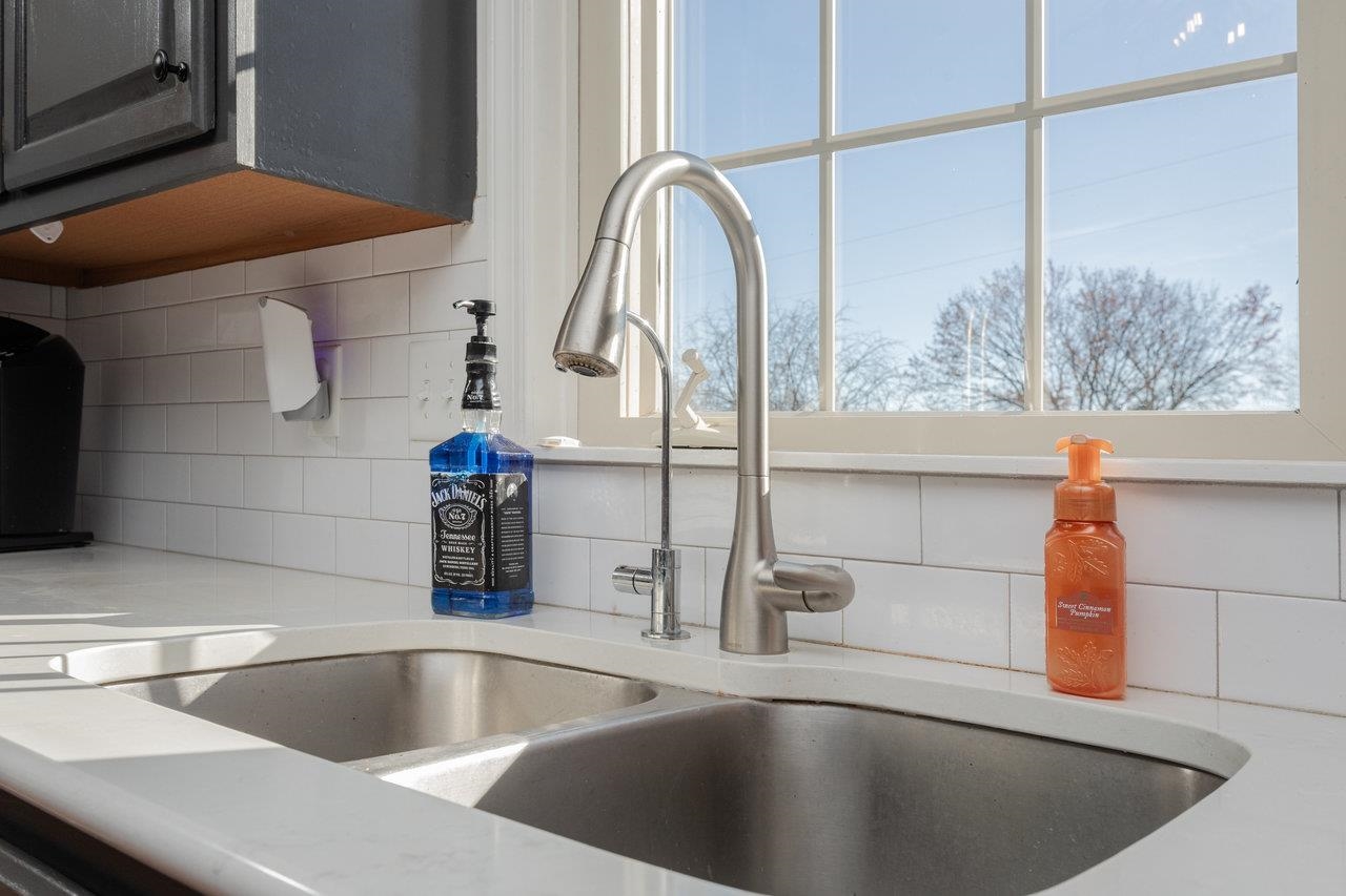 219 NORTHVIEW DR, DAYTON, Virginia 22821, 4 Bedrooms Bedrooms, ,2 BathroomsBathrooms,Residential,219 NORTHVIEW DR,671465 MLS # 671465 219 NORTHVIEW DR, DAYTON, Virginia 22821, 4 Bedrooms Bedrooms, ,2 BathroomsBathrooms,Residential,219 NORTHVIEW DR,671465 MLS # 671465