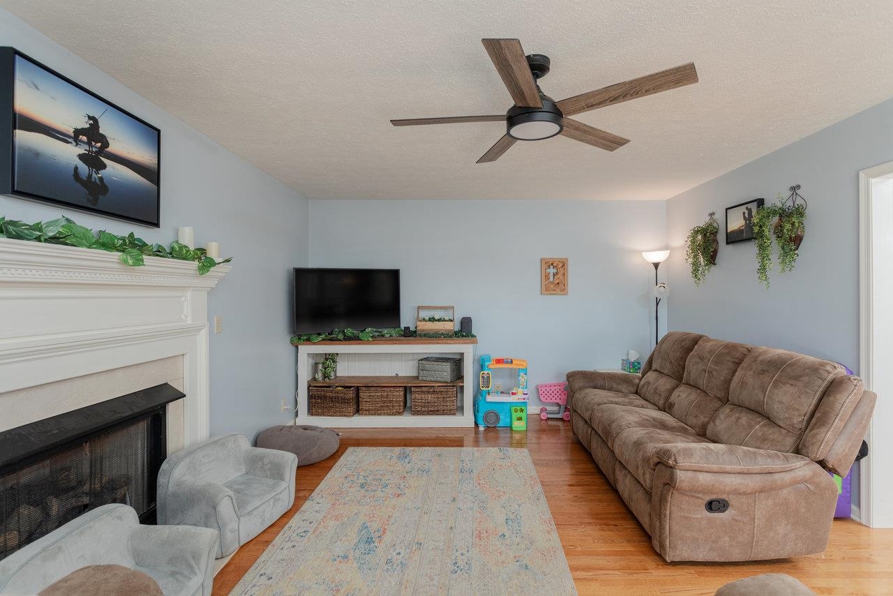 219 NORTHVIEW DR, DAYTON, Virginia 22821, 4 Bedrooms Bedrooms, ,2 BathroomsBathrooms,Residential,219 NORTHVIEW DR,671465 MLS # 671465 219 NORTHVIEW DR, DAYTON, Virginia 22821, 4 Bedrooms Bedrooms, ,2 BathroomsBathrooms,Residential,219 NORTHVIEW DR,671465 MLS # 671465