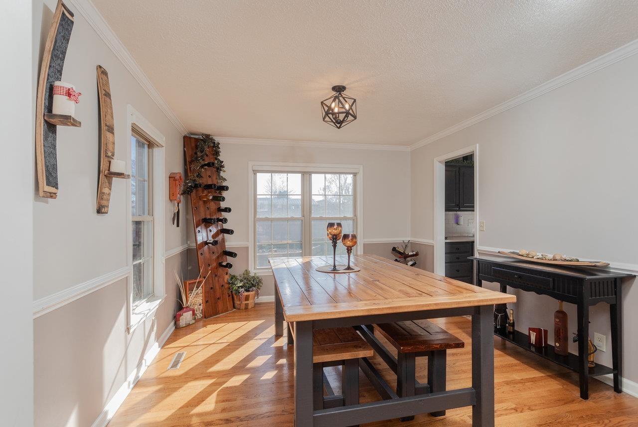 219 NORTHVIEW DR, DAYTON, Virginia 22821, 4 Bedrooms Bedrooms, ,2 BathroomsBathrooms,Residential,219 NORTHVIEW DR,671465 MLS # 671465 219 NORTHVIEW DR, DAYTON, Virginia 22821, 4 Bedrooms Bedrooms, ,2 BathroomsBathrooms,Residential,219 NORTHVIEW DR,671465 MLS # 671465