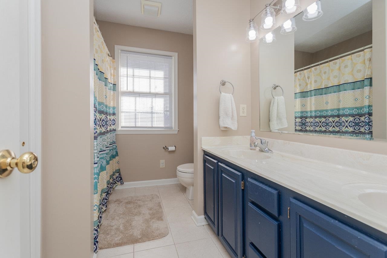 219 NORTHVIEW DR, DAYTON, Virginia 22821, 4 Bedrooms Bedrooms, ,2 BathroomsBathrooms,Residential,219 NORTHVIEW DR,671465 MLS # 671465 219 NORTHVIEW DR, DAYTON, Virginia 22821, 4 Bedrooms Bedrooms, ,2 BathroomsBathrooms,Residential,219 NORTHVIEW DR,671465 MLS # 671465