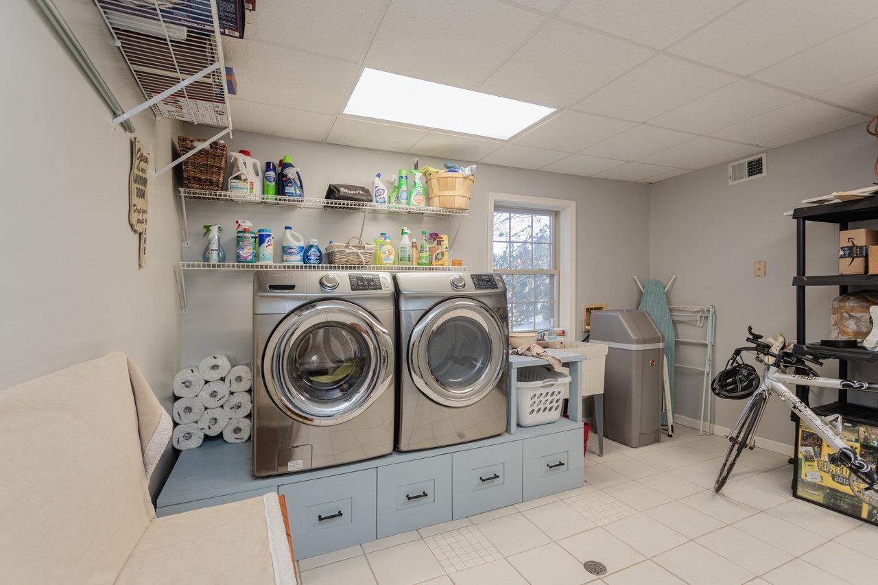 219 NORTHVIEW DR, DAYTON, Virginia 22821, 4 Bedrooms Bedrooms, ,2 BathroomsBathrooms,Residential,219 NORTHVIEW DR,671465 MLS # 671465 219 NORTHVIEW DR, DAYTON, Virginia 22821, 4 Bedrooms Bedrooms, ,2 BathroomsBathrooms,Residential,219 NORTHVIEW DR,671465 MLS # 671465