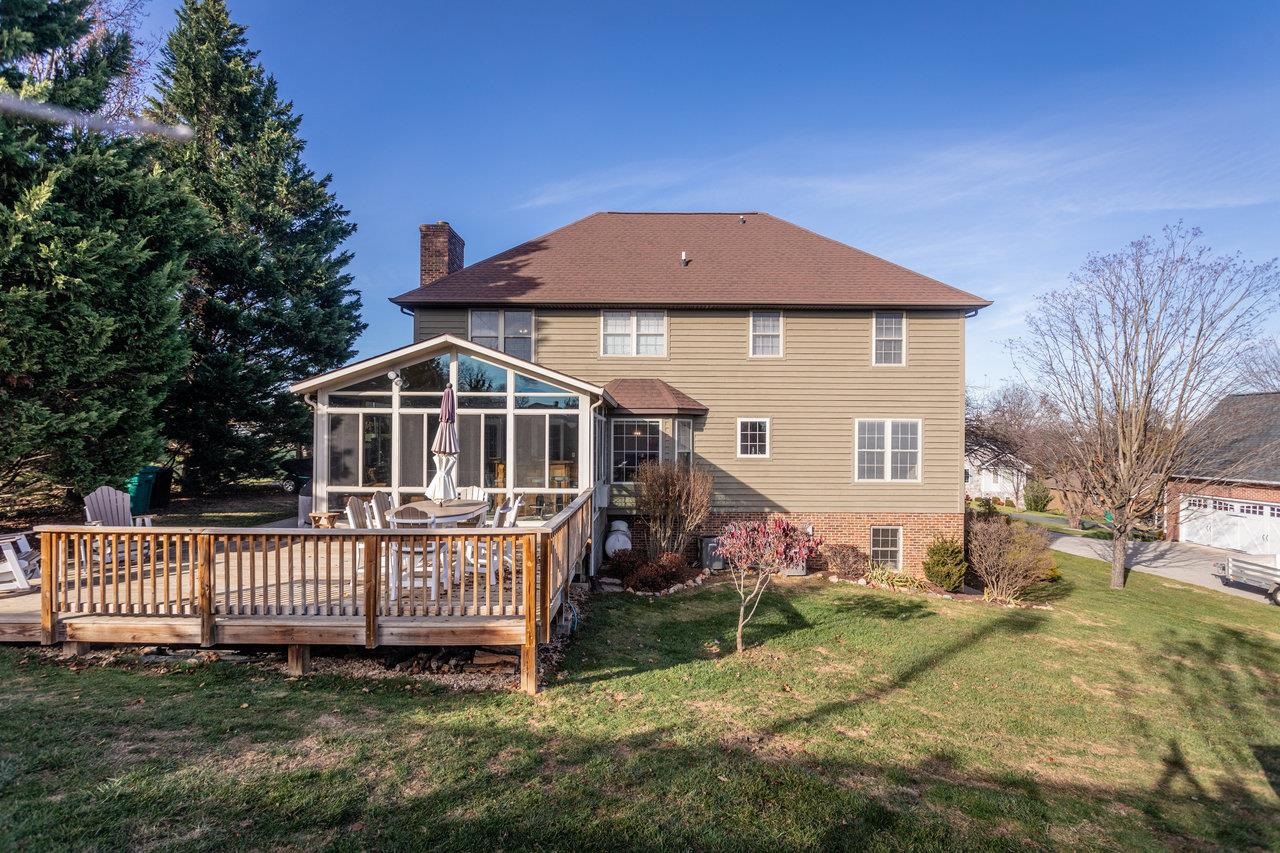 219 NORTHVIEW DR, DAYTON, Virginia 22821, 4 Bedrooms Bedrooms, ,2 BathroomsBathrooms,Residential,219 NORTHVIEW DR,671465 MLS # 671465 219 NORTHVIEW DR, DAYTON, Virginia 22821, 4 Bedrooms Bedrooms, ,2 BathroomsBathrooms,Residential,219 NORTHVIEW DR,671465 MLS # 671465